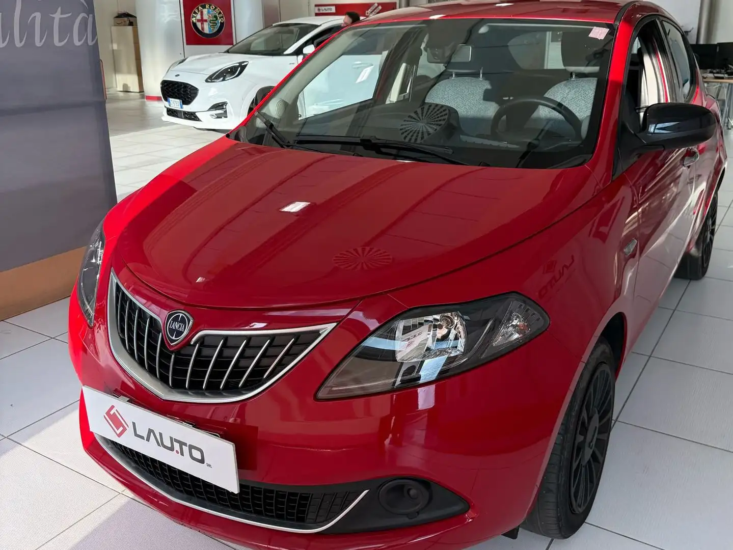 Lancia Ypsilon Ypsilon 1.0 firefly hybrid Silver s Rosso - 2