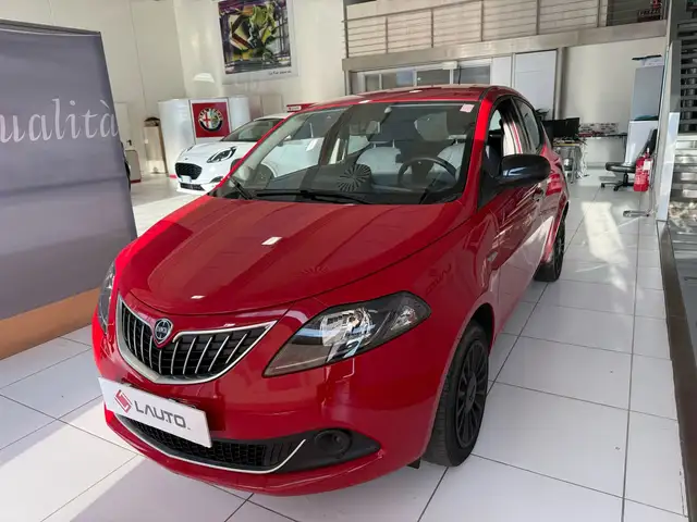 Lancia Ypsilon Ypsilon 1.0 firefly hybrid Silver s