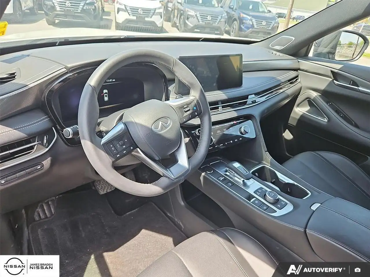 Infiniti QX60 снимка Infiniti QX60