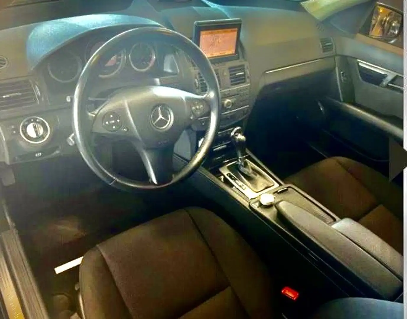 Mercedes-Benz C 250 T CDI  Automatik BlueEFFICIENCY - 2