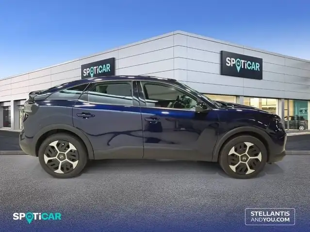 Citroen C4 view 4