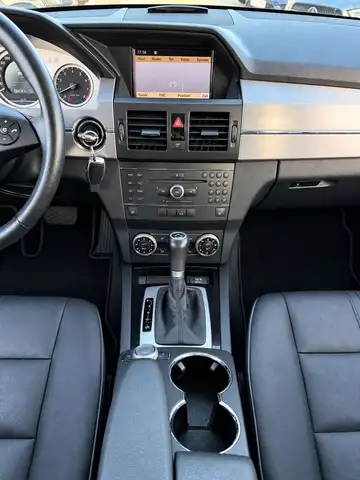 Mercedes-Benz GLK view 12