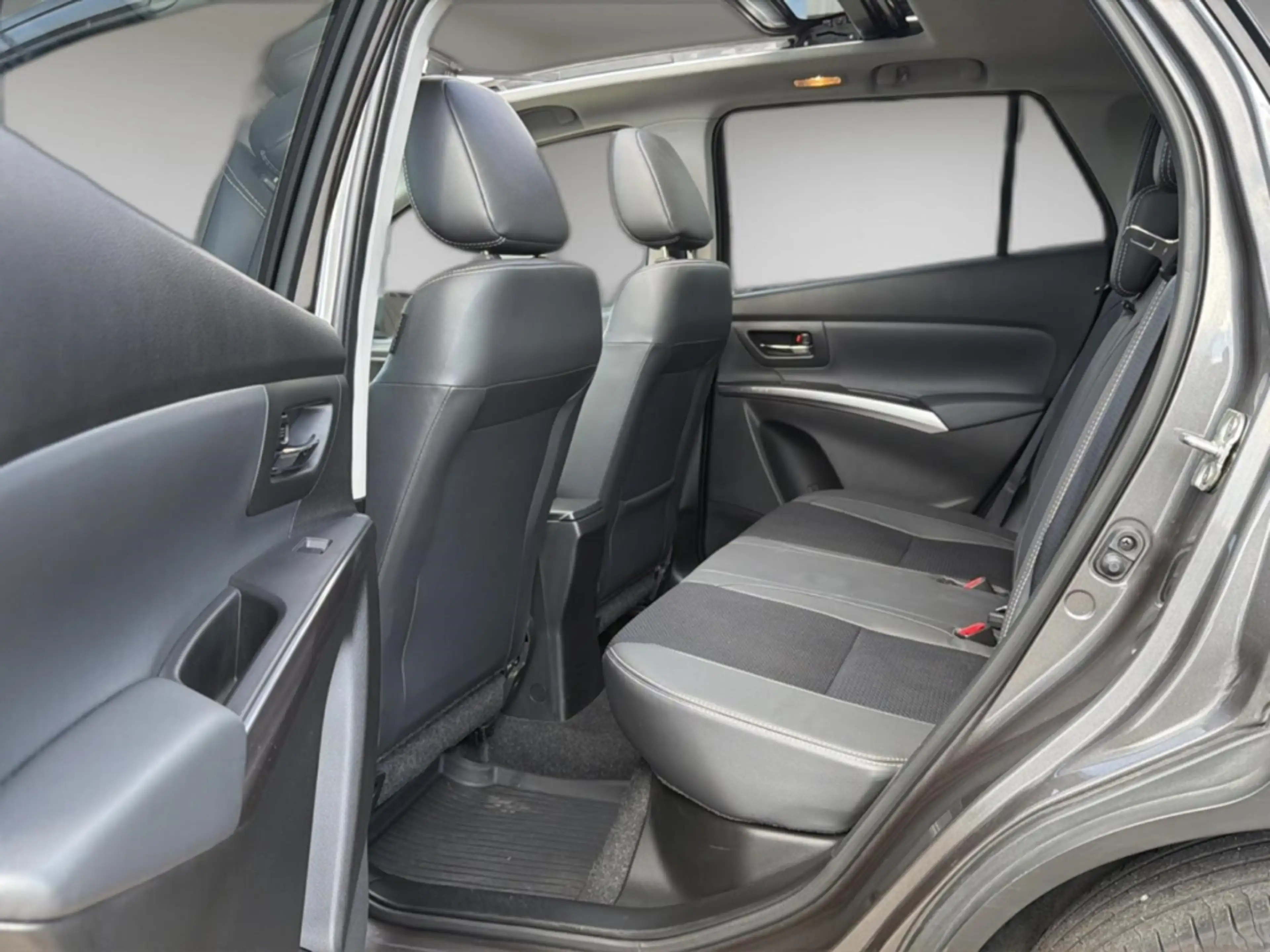 Suzuki SX4 S-Cross 1.4 COMF.+ALLGRIP AT Hybrid *P-Dach+VOLLAUSSTATTUN — photo 13