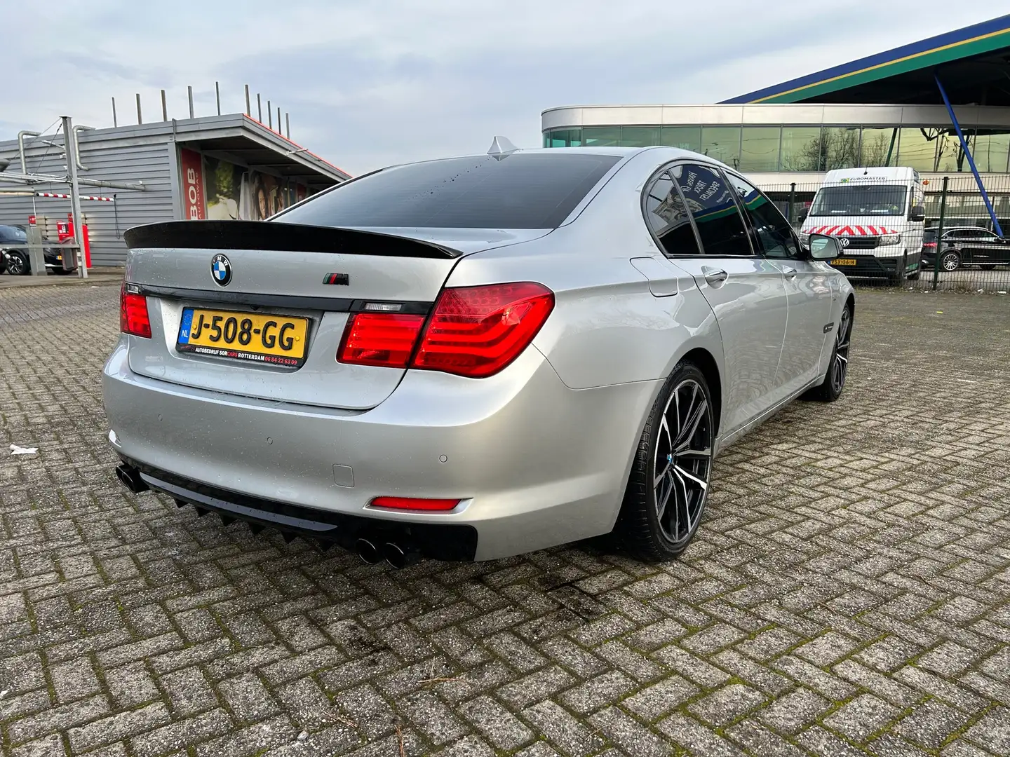 BMW 730 730d (M pakket) siva - 1