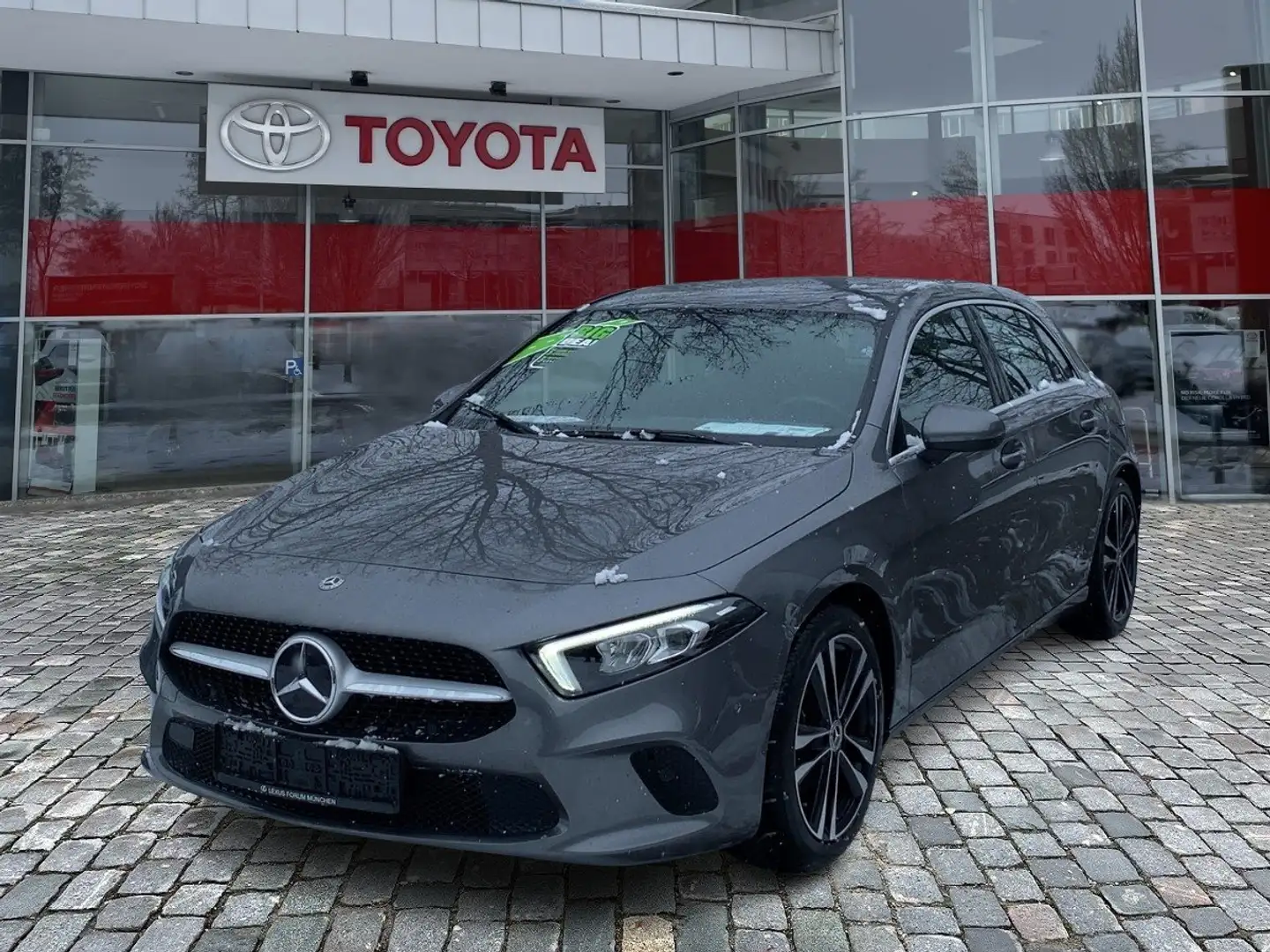 Mercedes-Benz A 180 Progressive wenig KM*Top Gebrauchtwagen Grau - 1