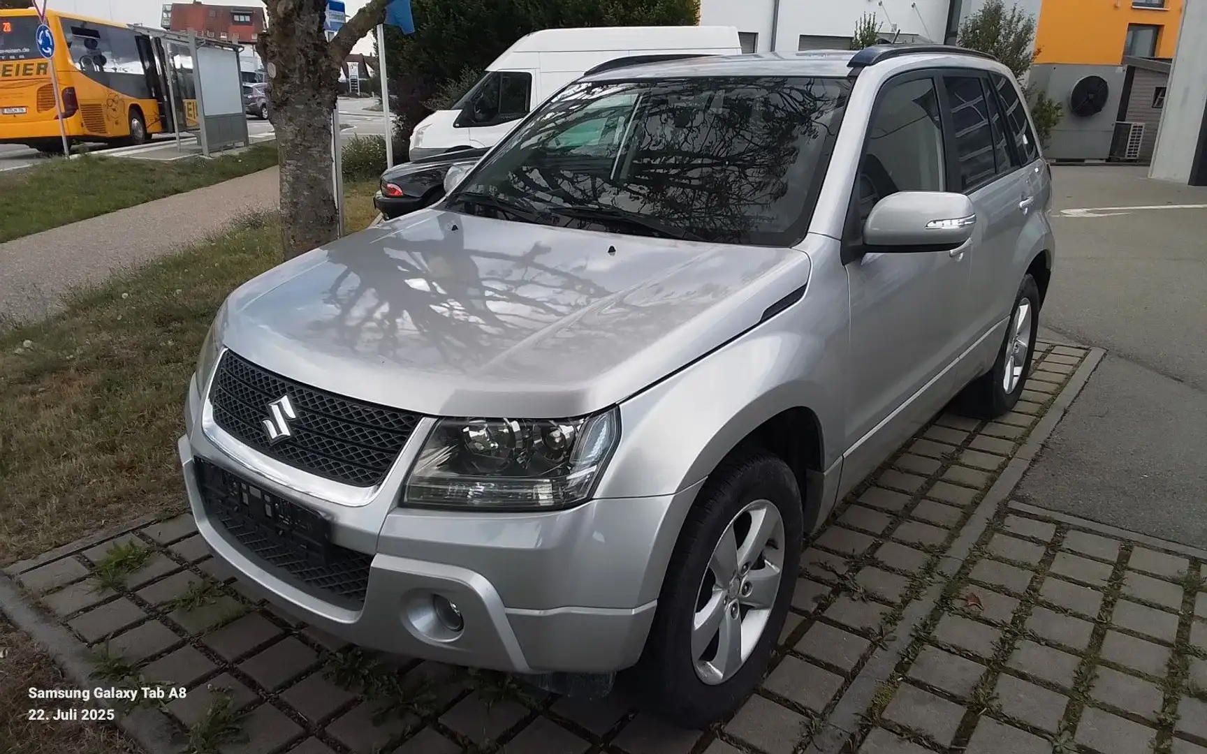 Suzuki Grand Vitara 1.9 DDIS Comfort+ Plateado - 2