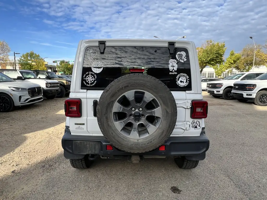 2021 Jeep Wrangler Unlimited Sahara | Heated Steering Wheel | Auxilia — photo 7