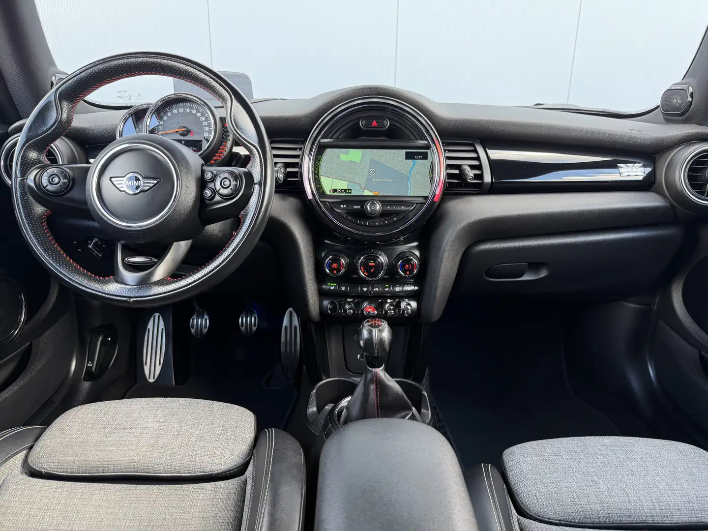 MINI Cooper Mini 1.5 Chili Serious Business JCW Pakket/Navigat Noir - 2