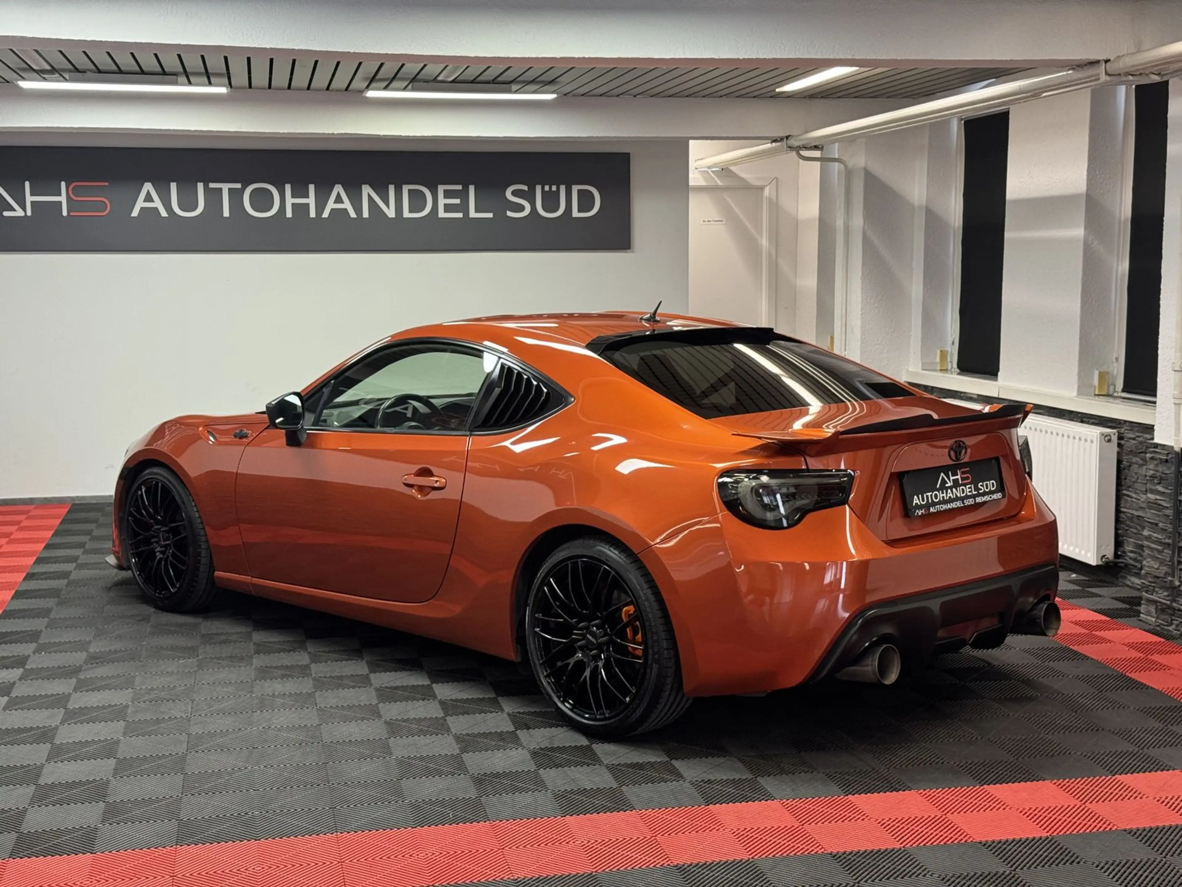 Toyota GT86 TRD*EIBACH*S.ABGAS*KAMERA*SHZ* — photo 4