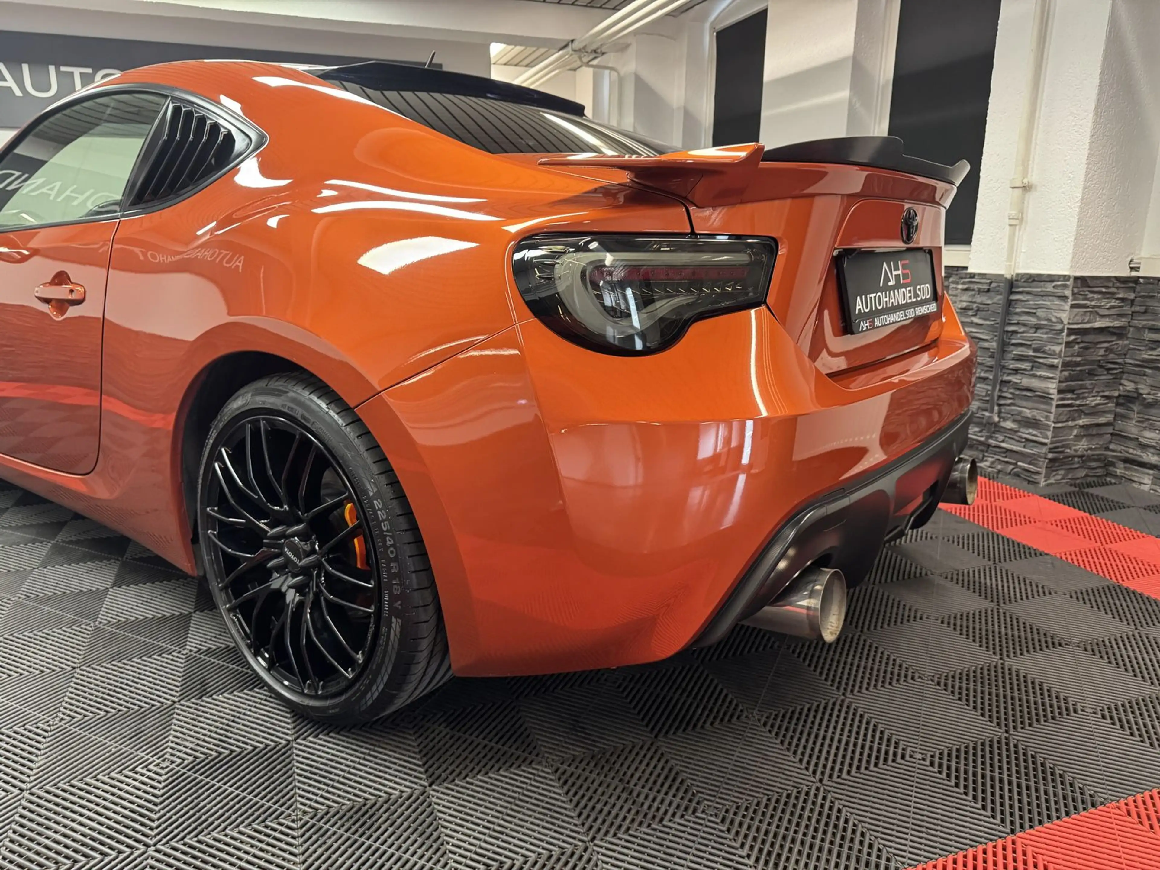 Toyota GT86 TRD*EIBACH*S.ABGAS*KAMERA*SHZ* — photo 7