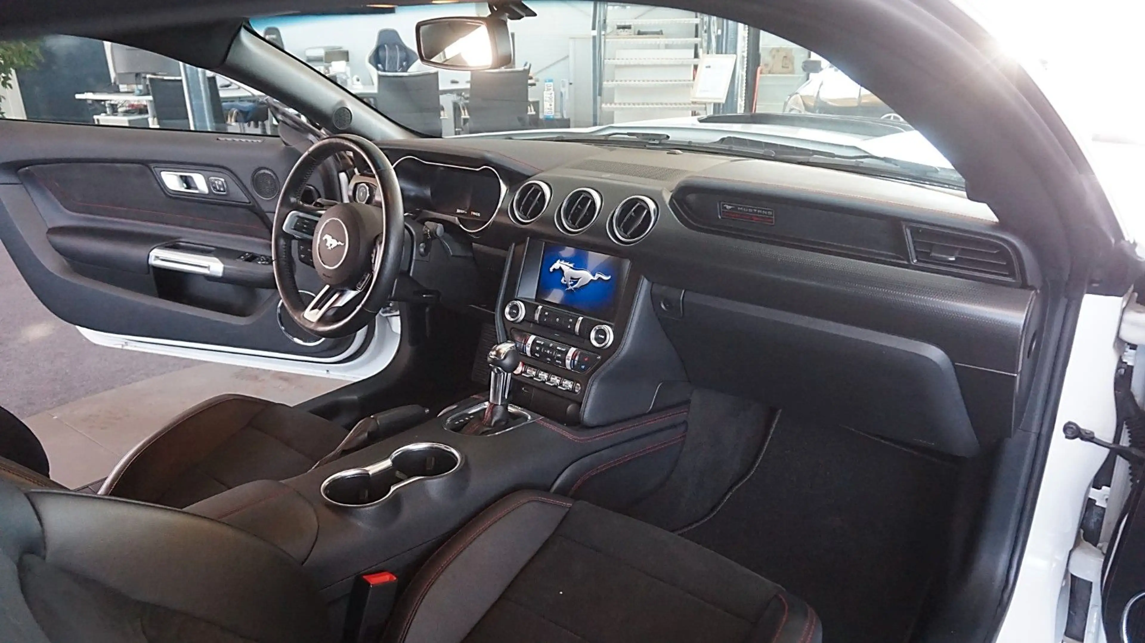 Ford Mustang 5.0 V8 California*Digi*Tempo*Alu19* — photo 15