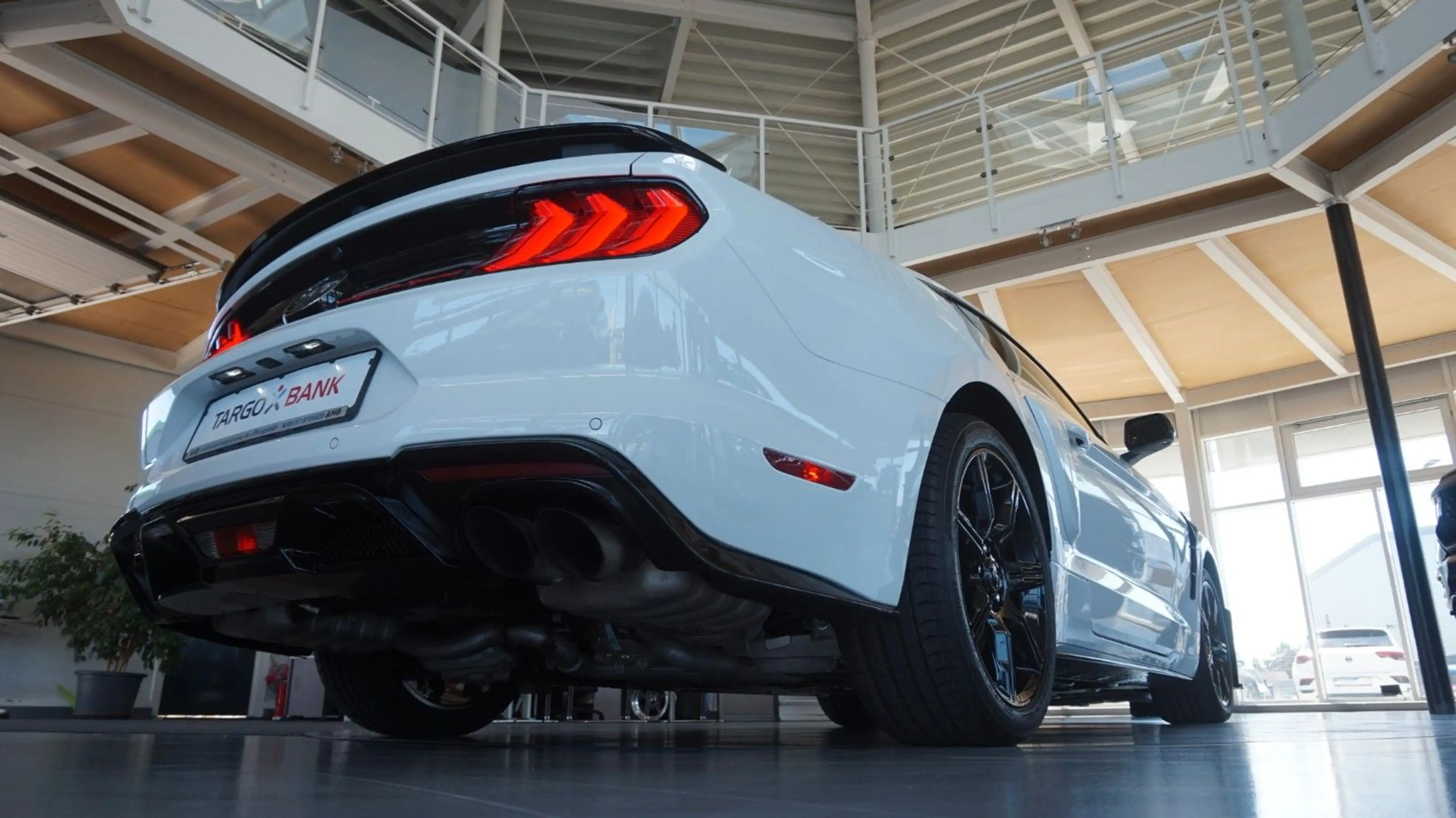 Ford Mustang 5.0 V8 California*Digi*Tempo*Alu19* — photo 26