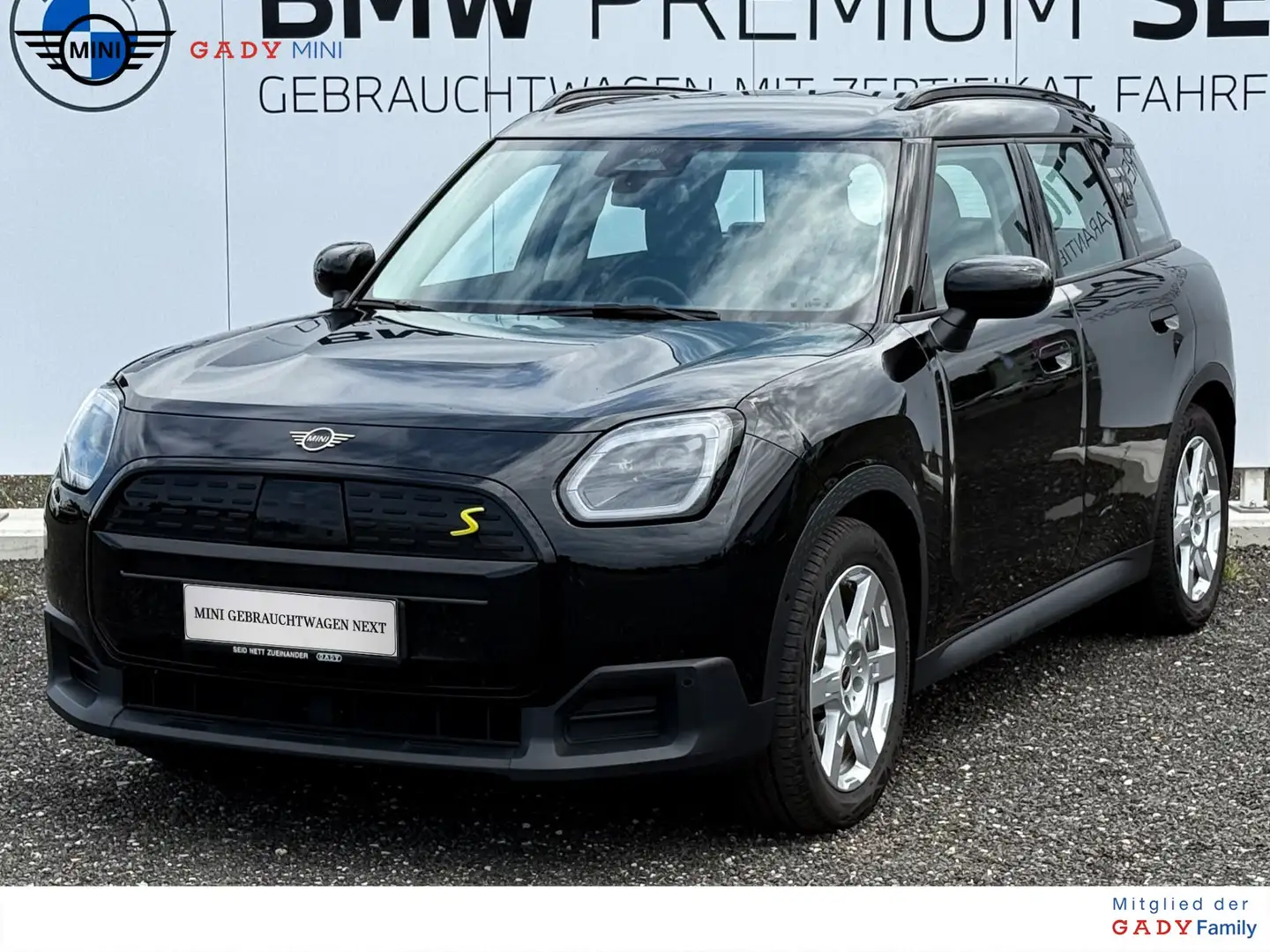 MINI Countryman SE All4 Schwarz - 1