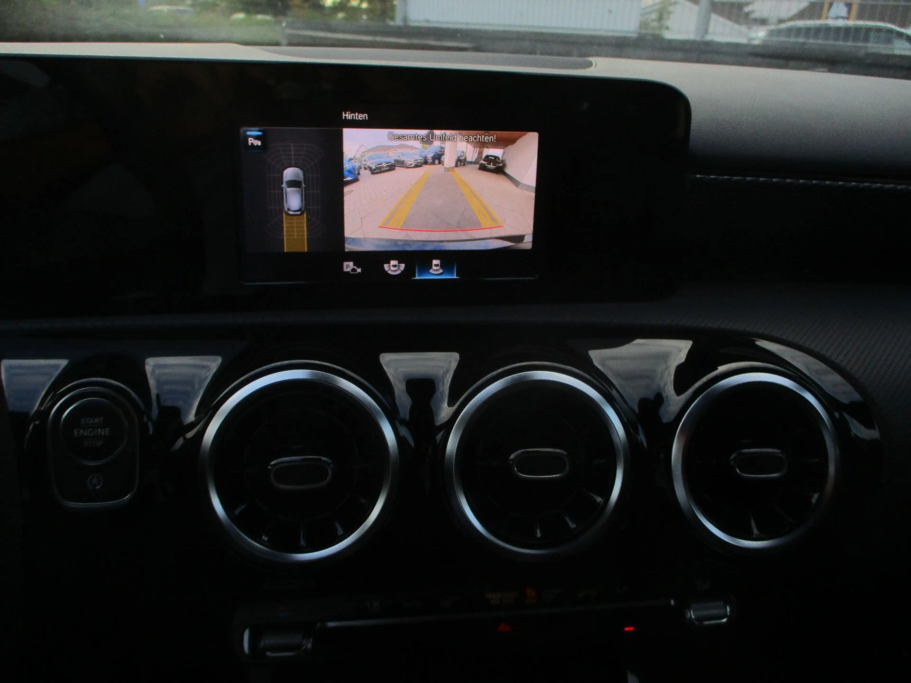 Mercedes-Benz A 180 d NAVI LEDER KAMERA TEMP SPURH SITZH PDC — photo 2