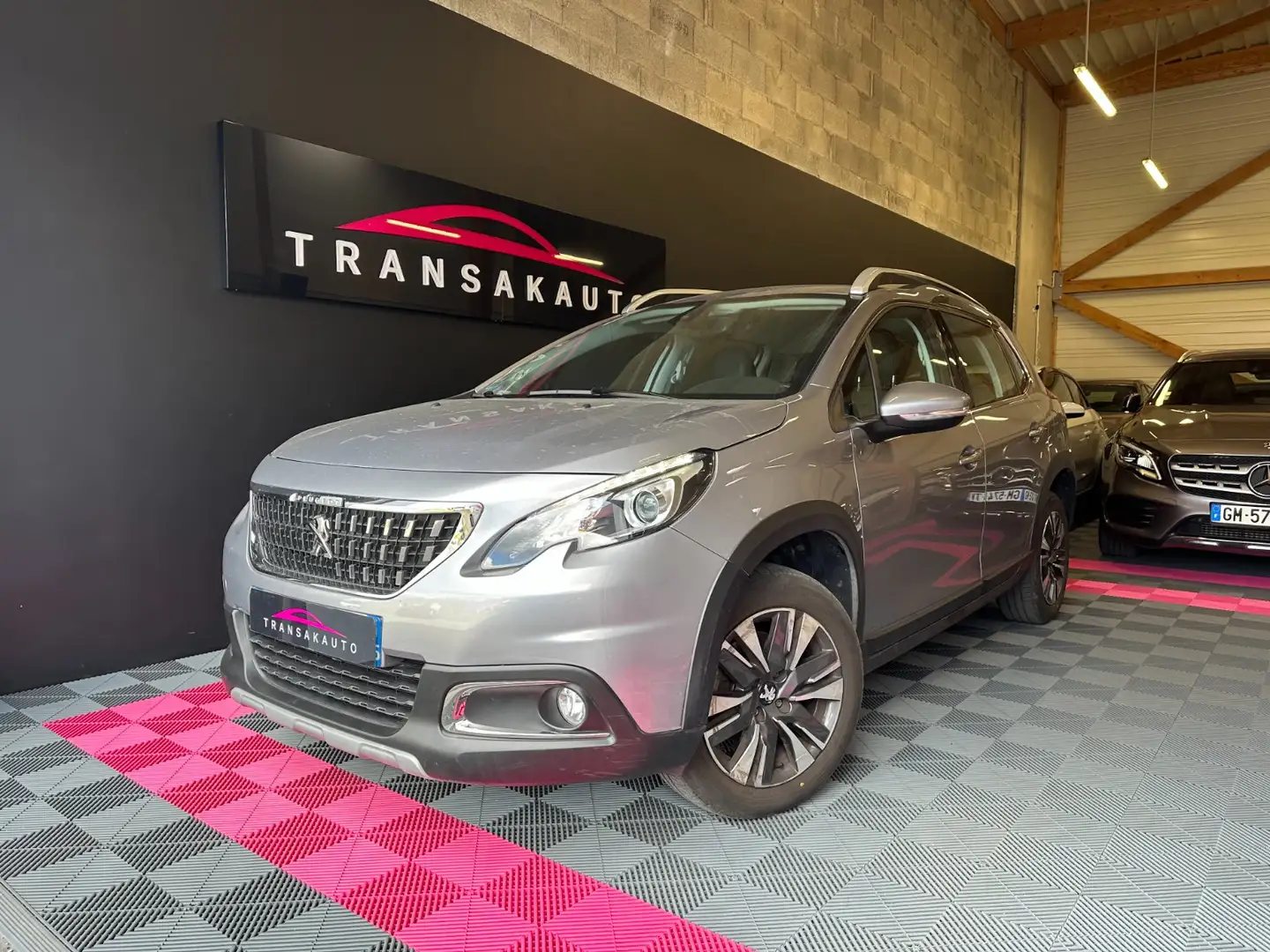 Peugeot 2008 Allure Grijs - 1