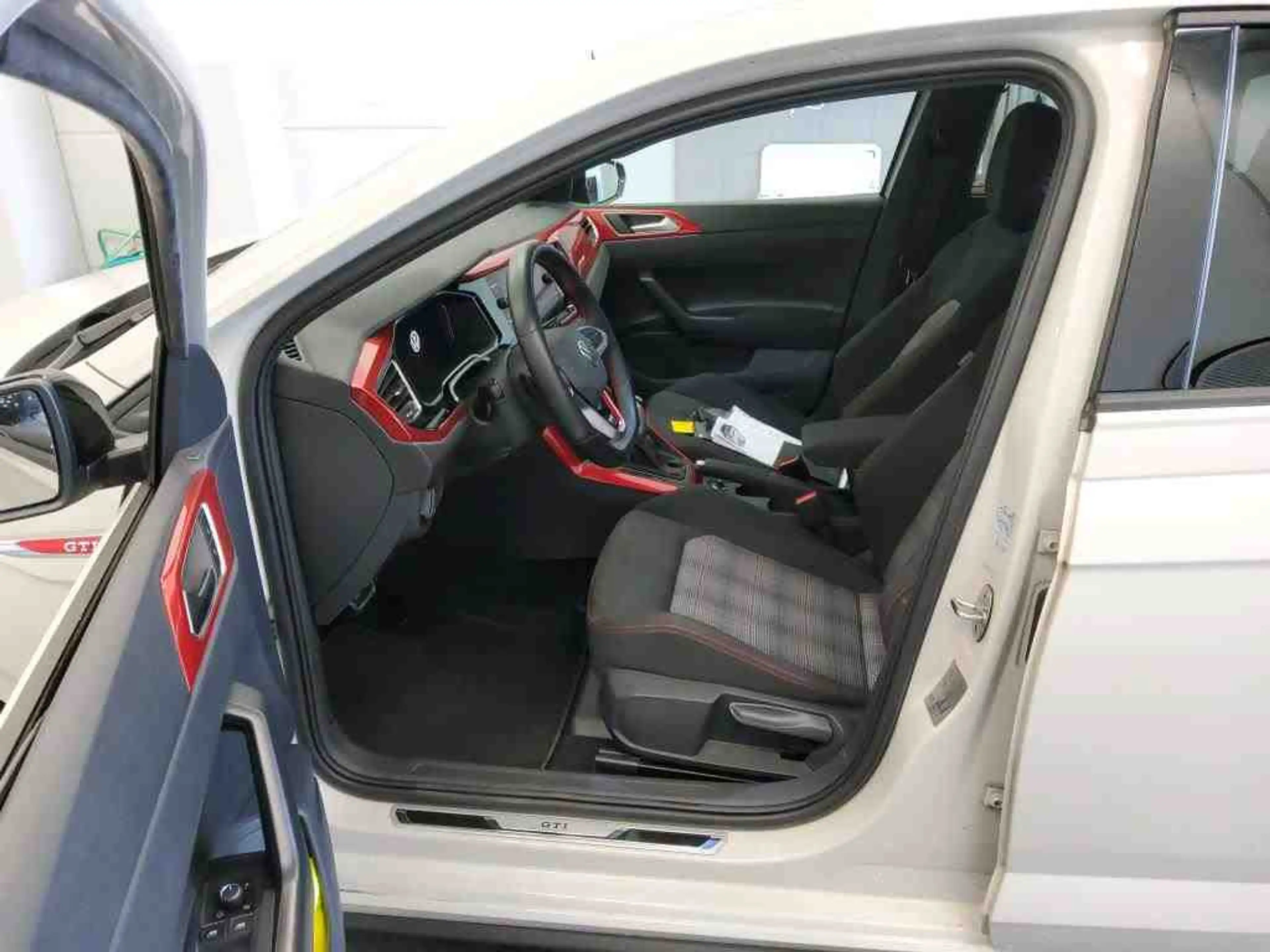 Volkswagen Polo GTI +LED-MATRIX+ASSISTS+ROOFPACK+VIRTUAL+DA — photo 3