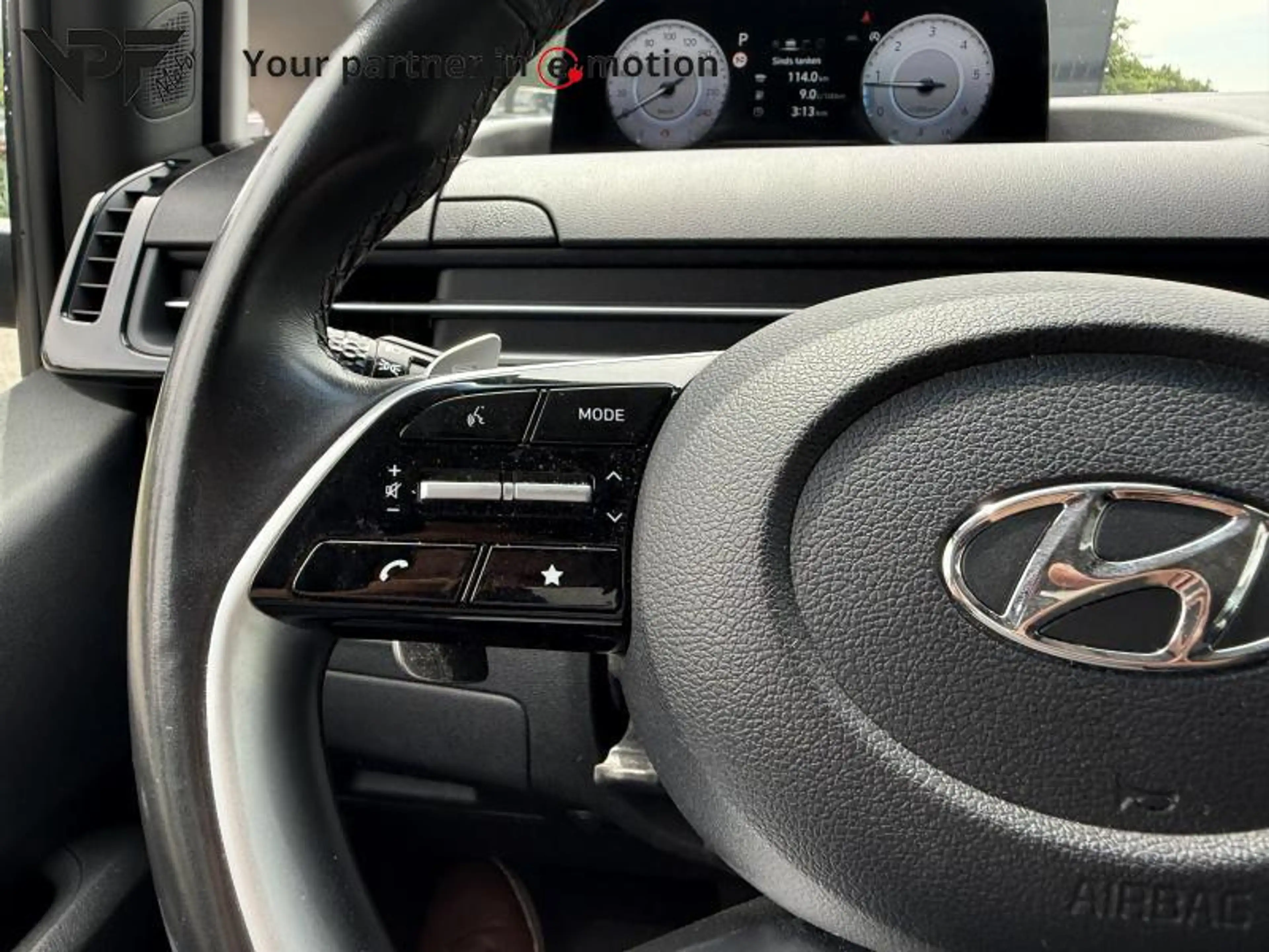 Hyundai STARIA Techno 6 persoons lichtevracht — photo 15