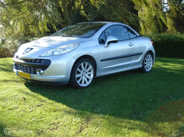 Peugeot 207 CC 1.6 VTi