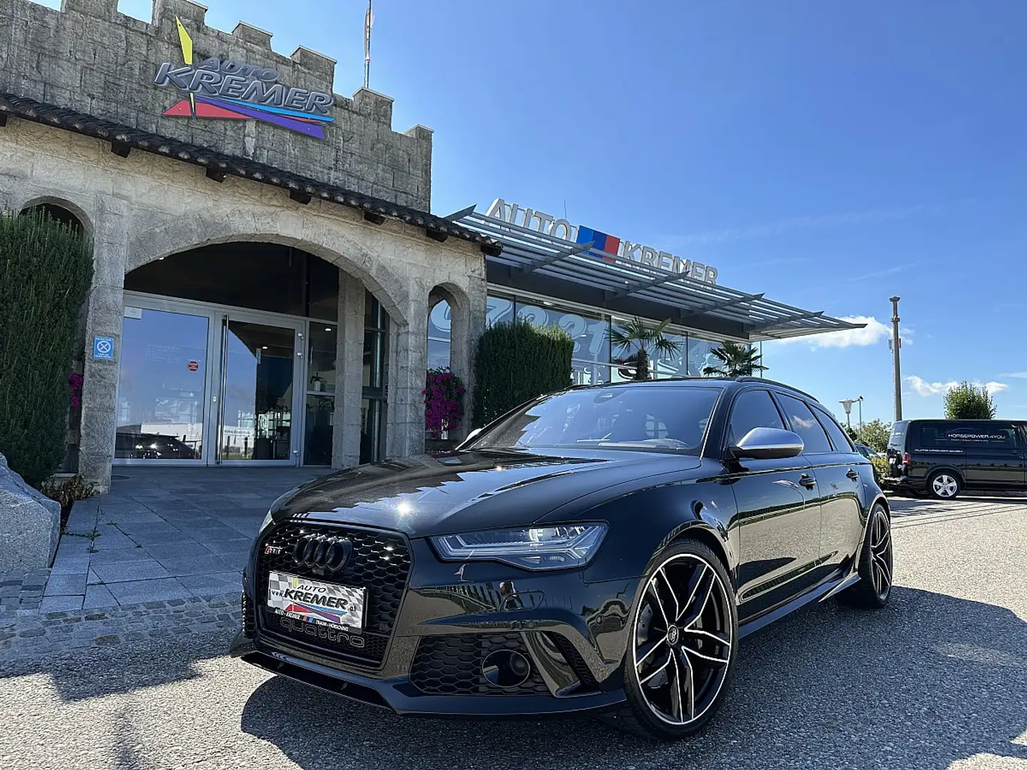 Audi RS6 Avant 4,0 TFSI COD tiptronic/B&O/PANO/360°KAMER... Schwarz - 1
