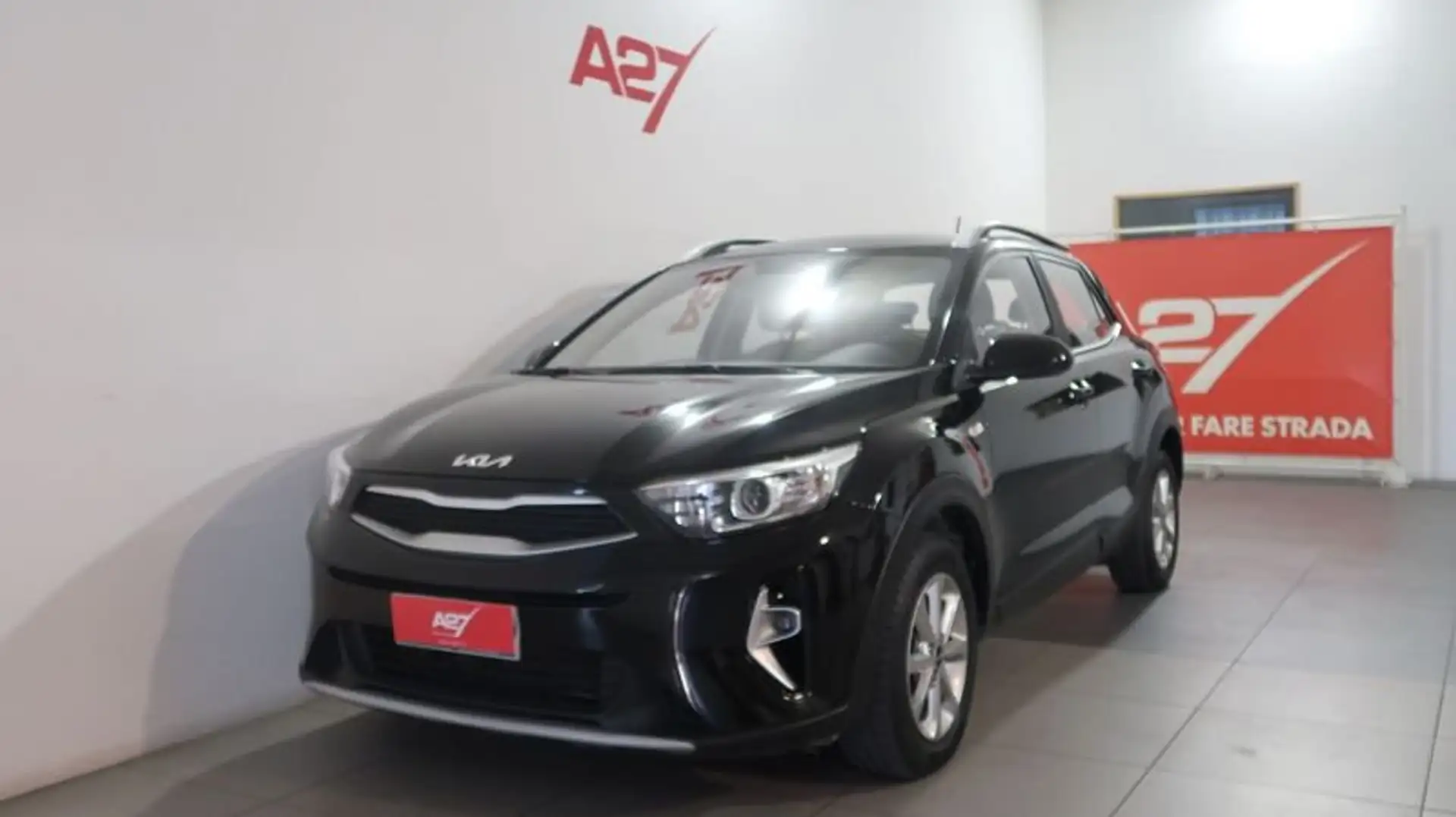 Kia Stonic 1.2 ECO GPL Urban Černá - 1