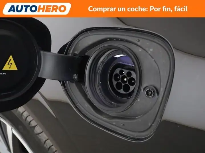 Volvo XC60 2022, foto 41