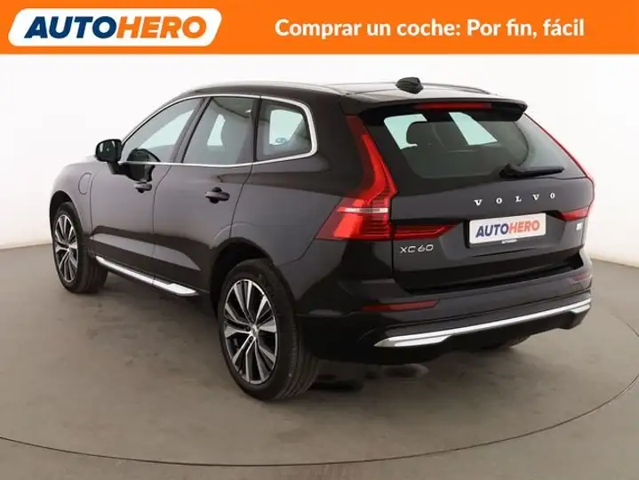 Volvo XC60 2022, foto 4