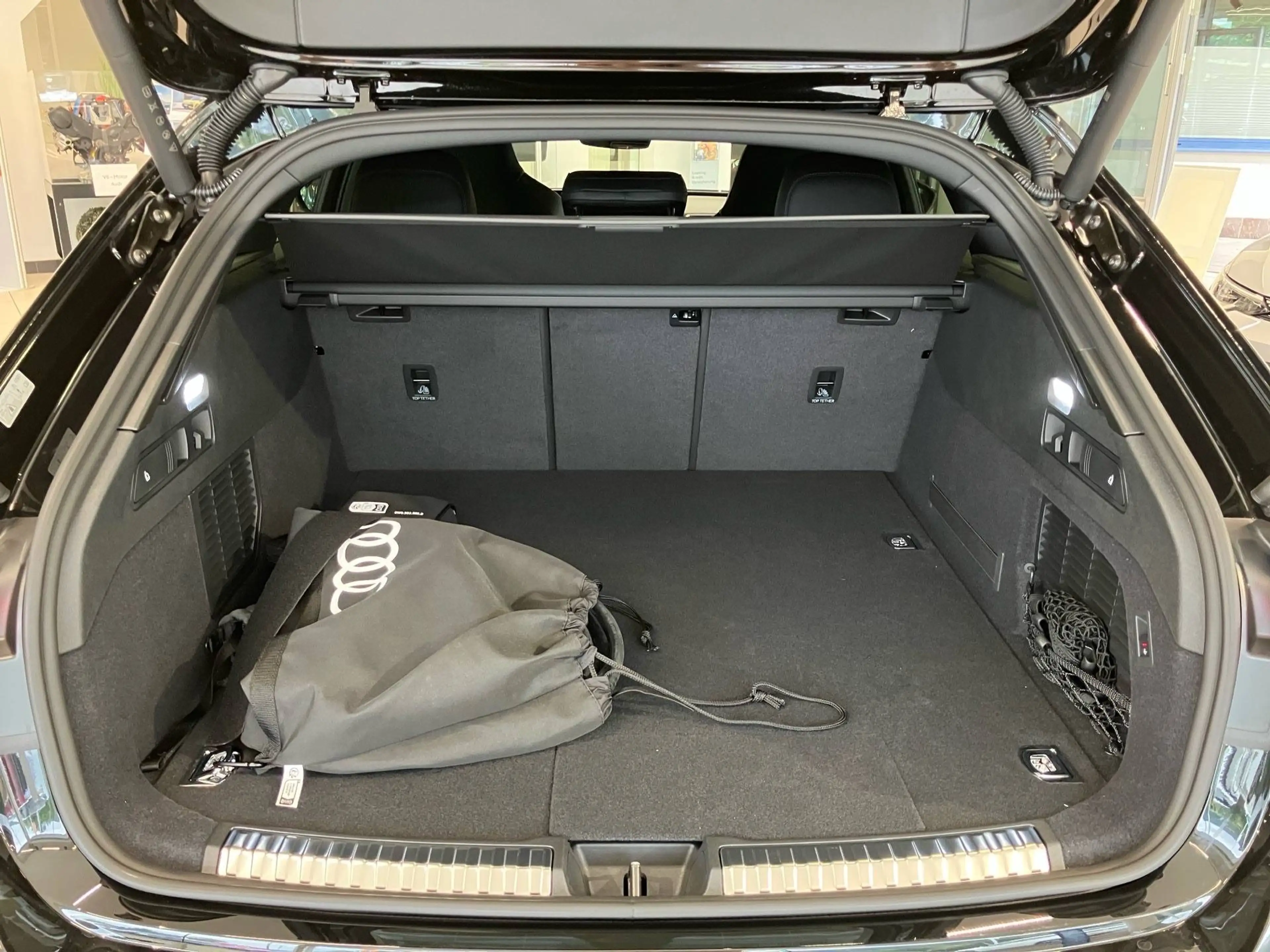 Audi A5 TFSI e-hybrid quattro 220 kW — photo 8