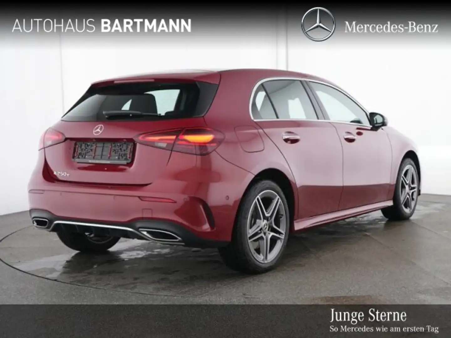 Mercedes-Benz A 250 A 250 e AMG+MEMORY +MULTIBEAM+KAMERA+SPUR+TOTW LED Rot - 2