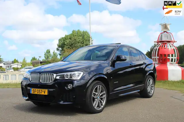 BMW X4 XDrive28i Centennial High Executive *245PK *Pano *