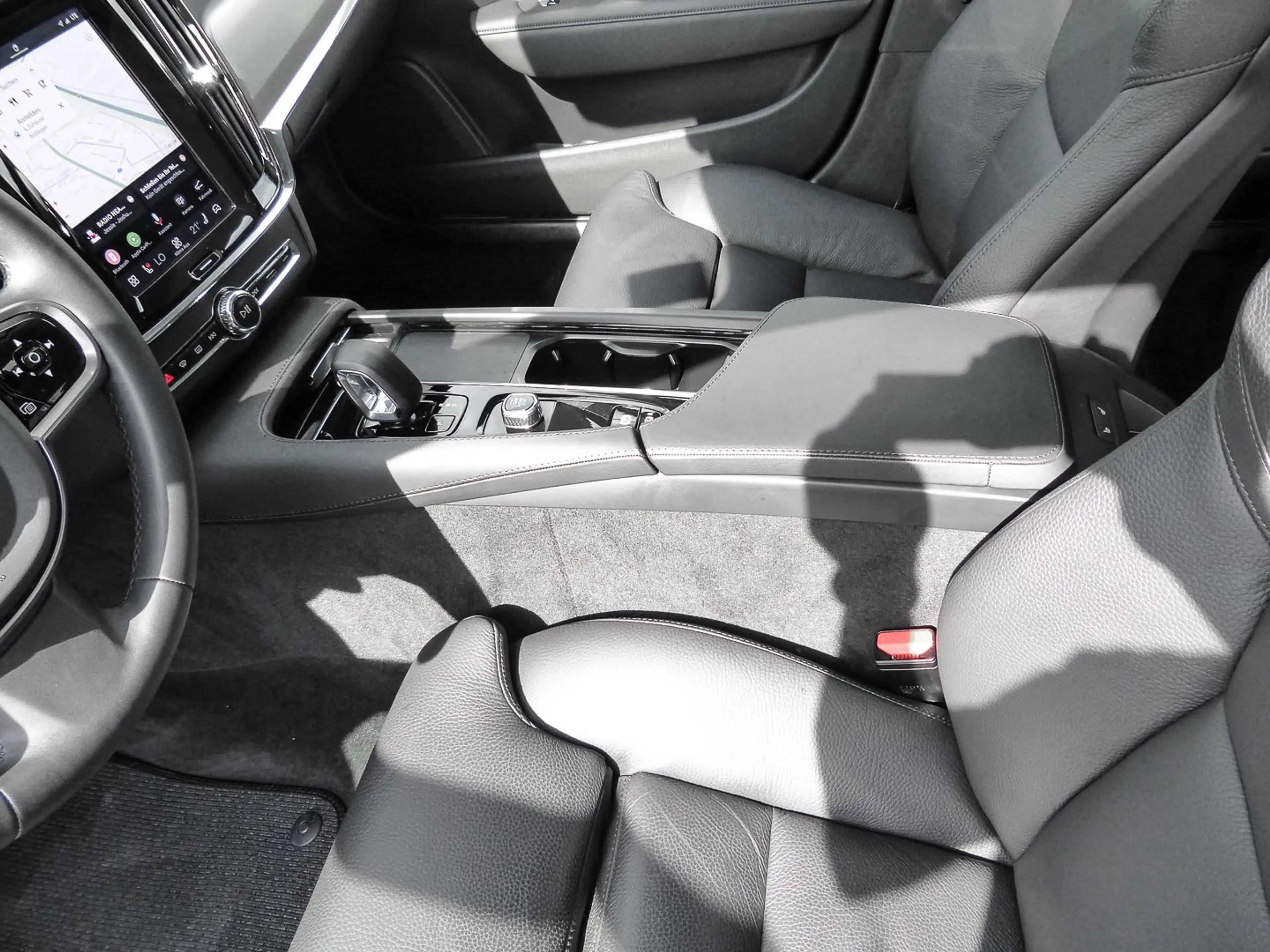 Volvo V90 Cross Country B4 AWD Plus Plus AWD — photo 15