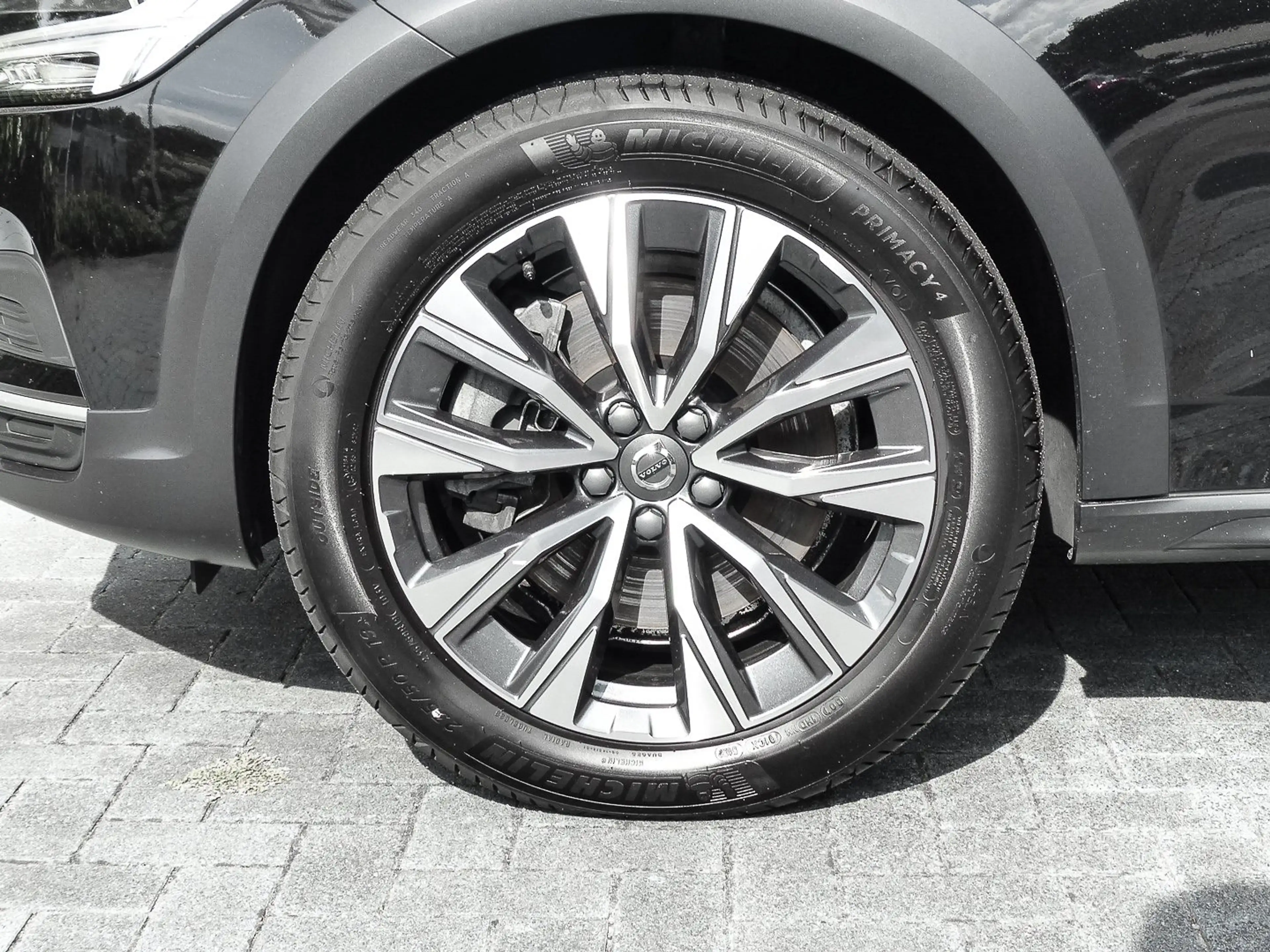 Volvo V90 Cross Country B4 AWD Plus Plus AWD — photo 7