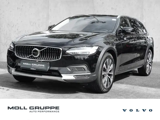 2023 Volvo V90 Cross Country in Black for sale