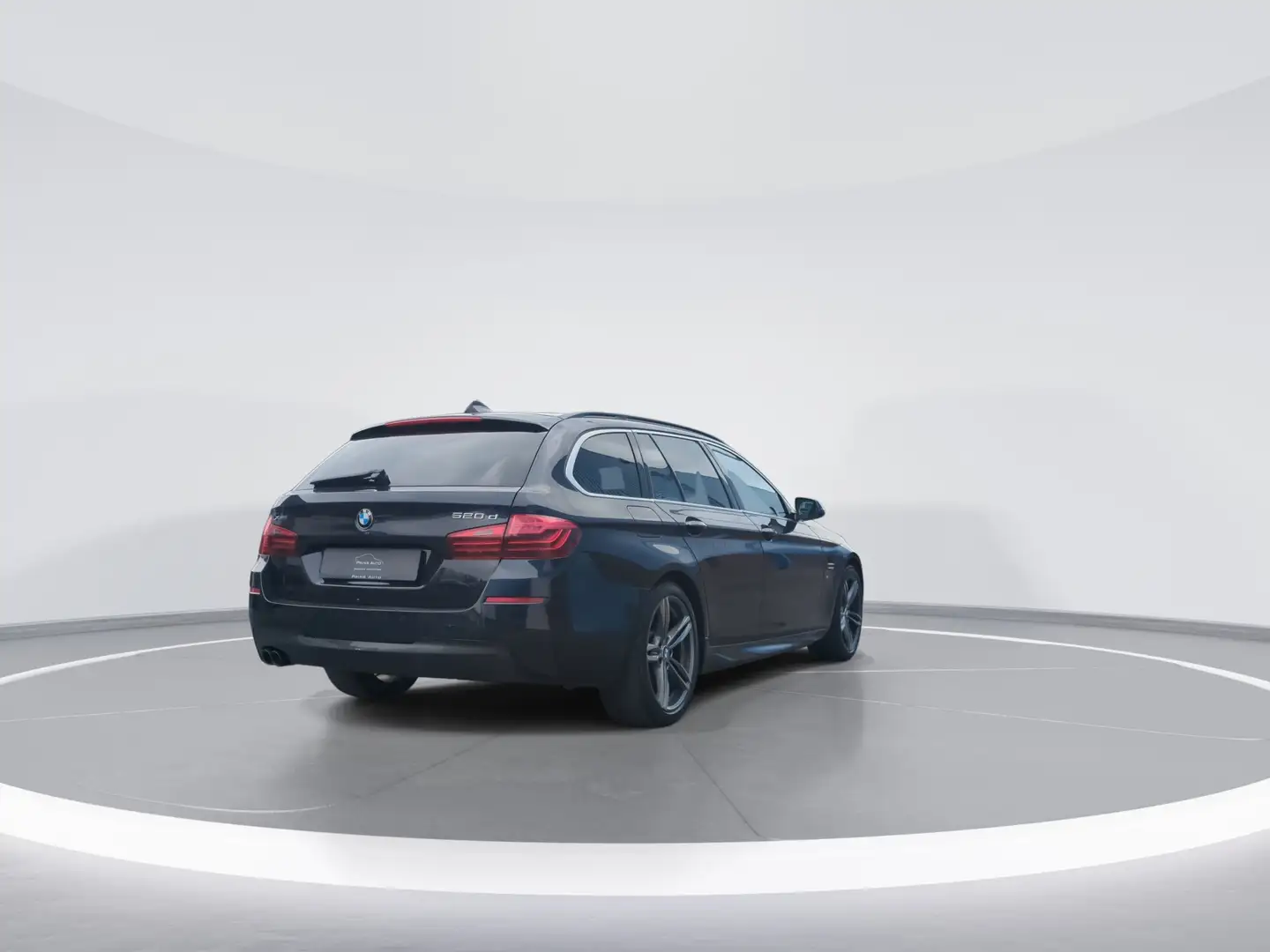 BMW 520 5-serie Touring 520xd High Executive M-Sport |NAV Zwart - 2