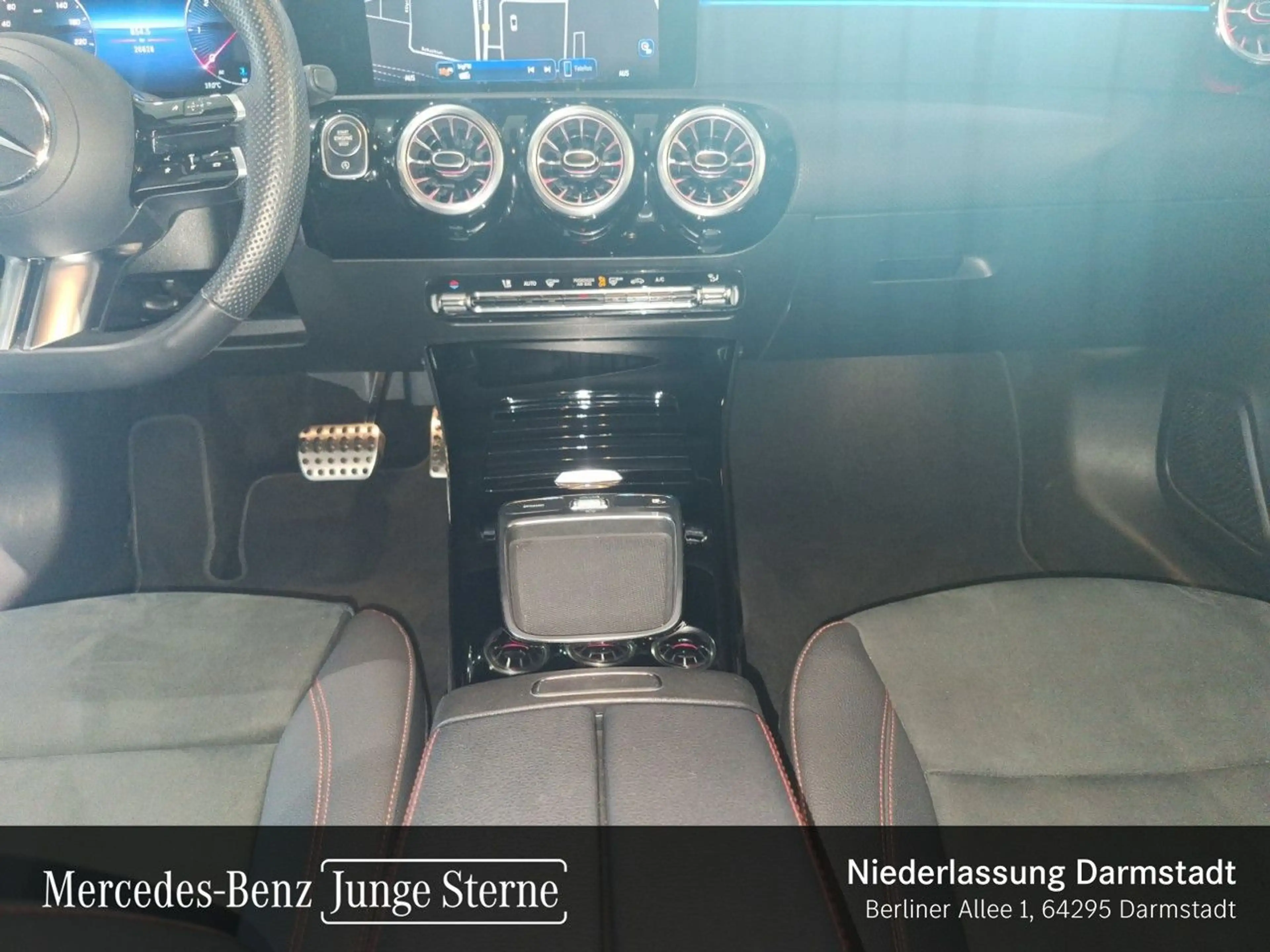 Mercedes-Benz A 180 d AMG+AHK+LED+KAMERA+TOTW+KEYLESS+8G — photo 15