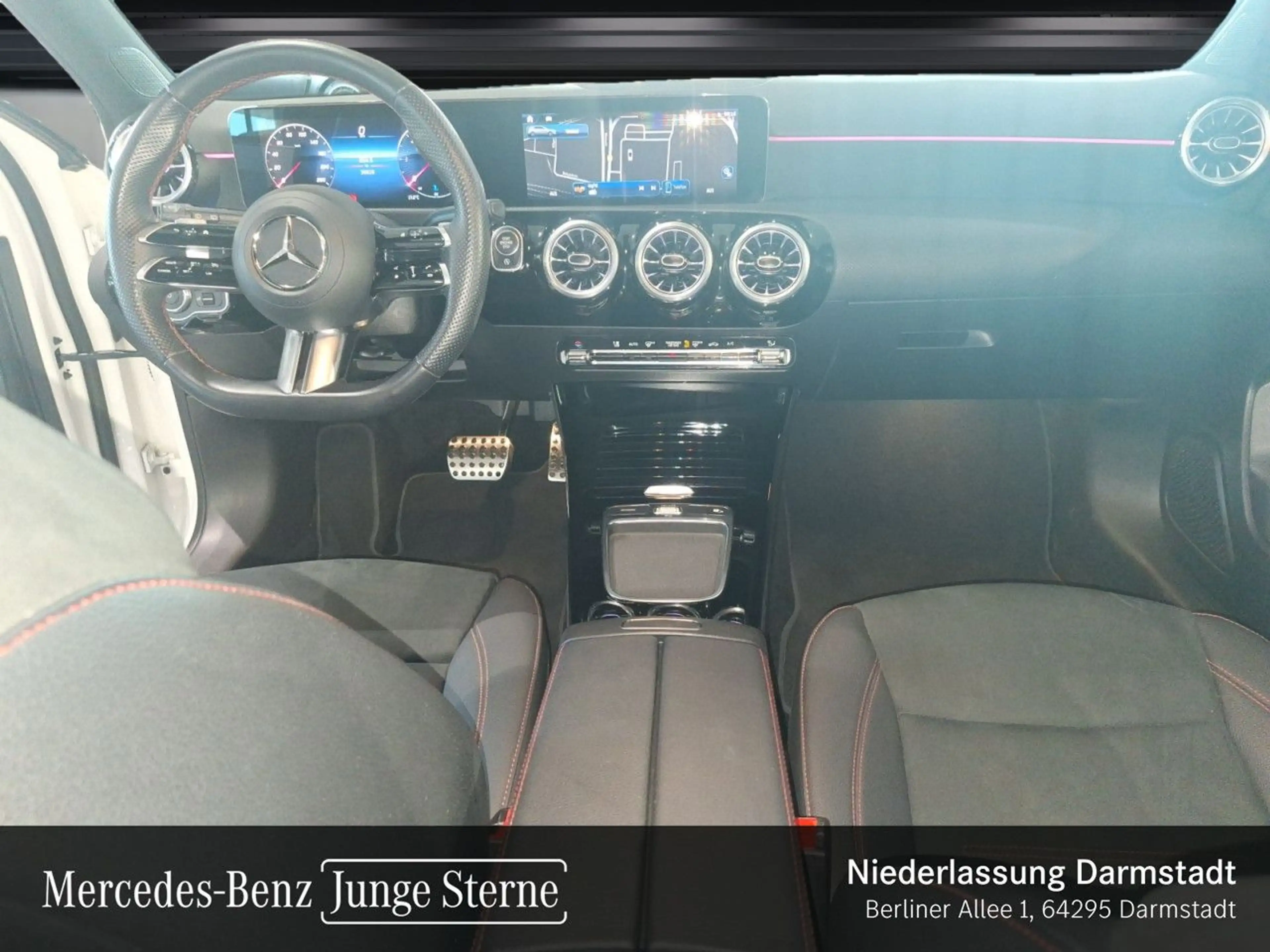 Mercedes-Benz A 180 d AMG+AHK+LED+KAMERA+TOTW+KEYLESS+8G — photo 13