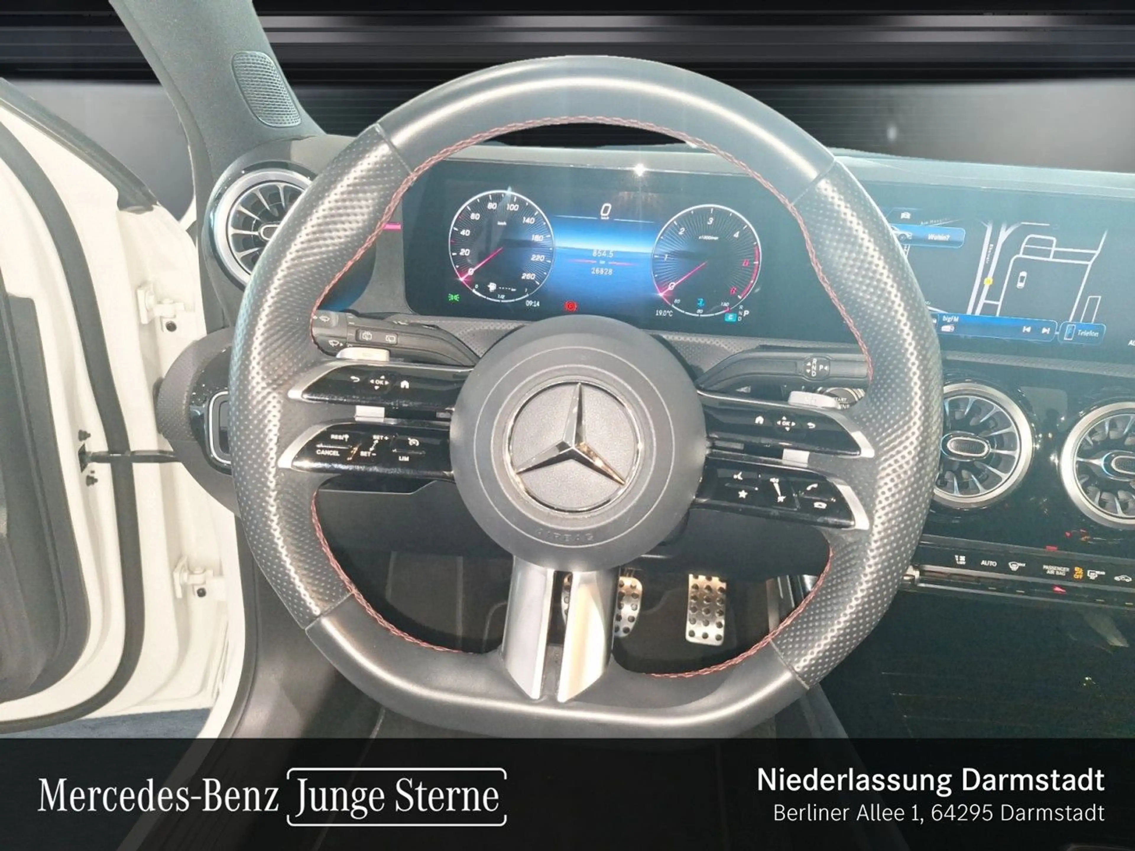 Mercedes-Benz A 180 d AMG+AHK+LED+KAMERA+TOTW+KEYLESS+8G — photo 14