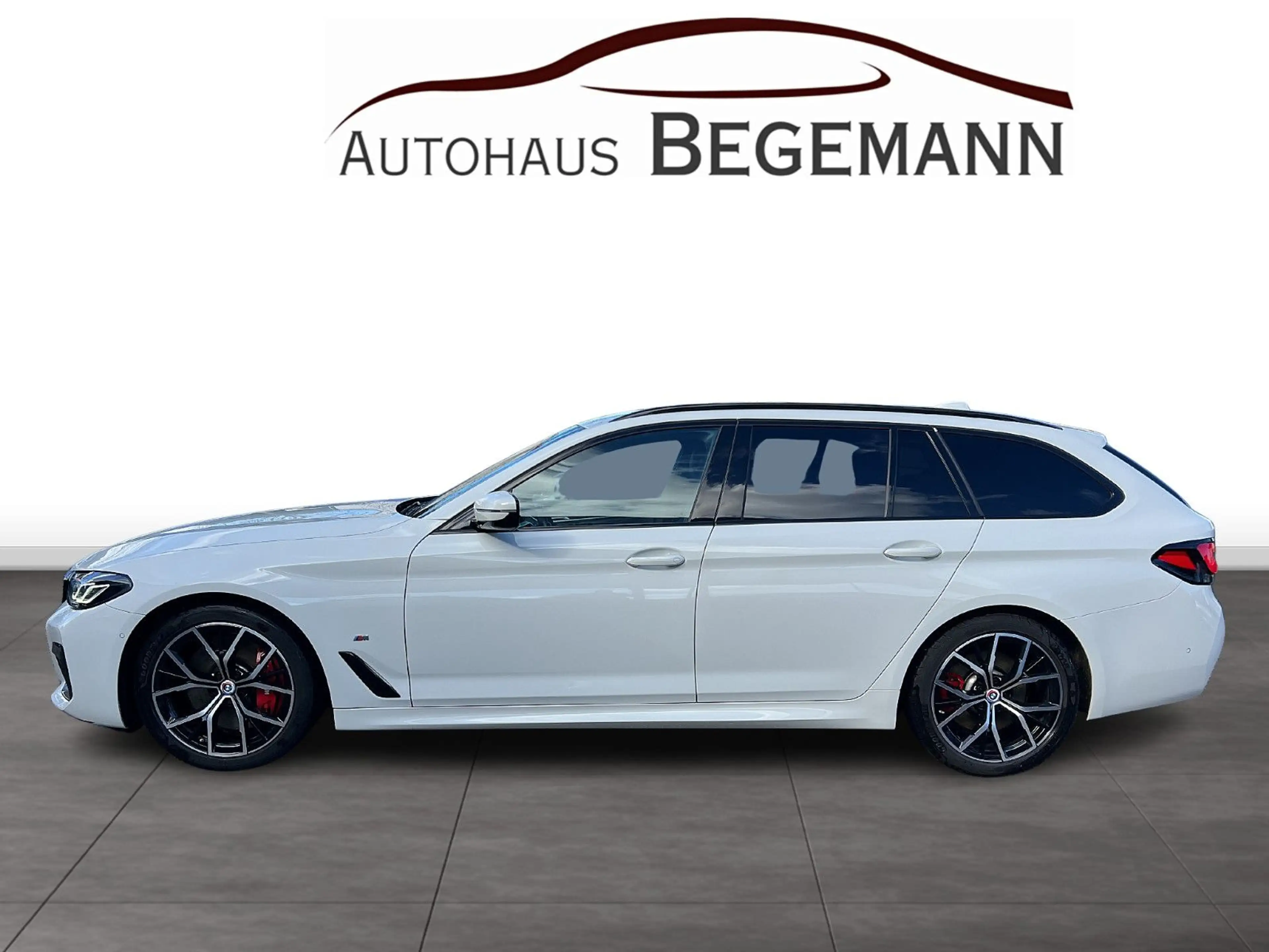 BMW 540 dA Touring xDrive M Sport Pro DA+ HK — photo 2