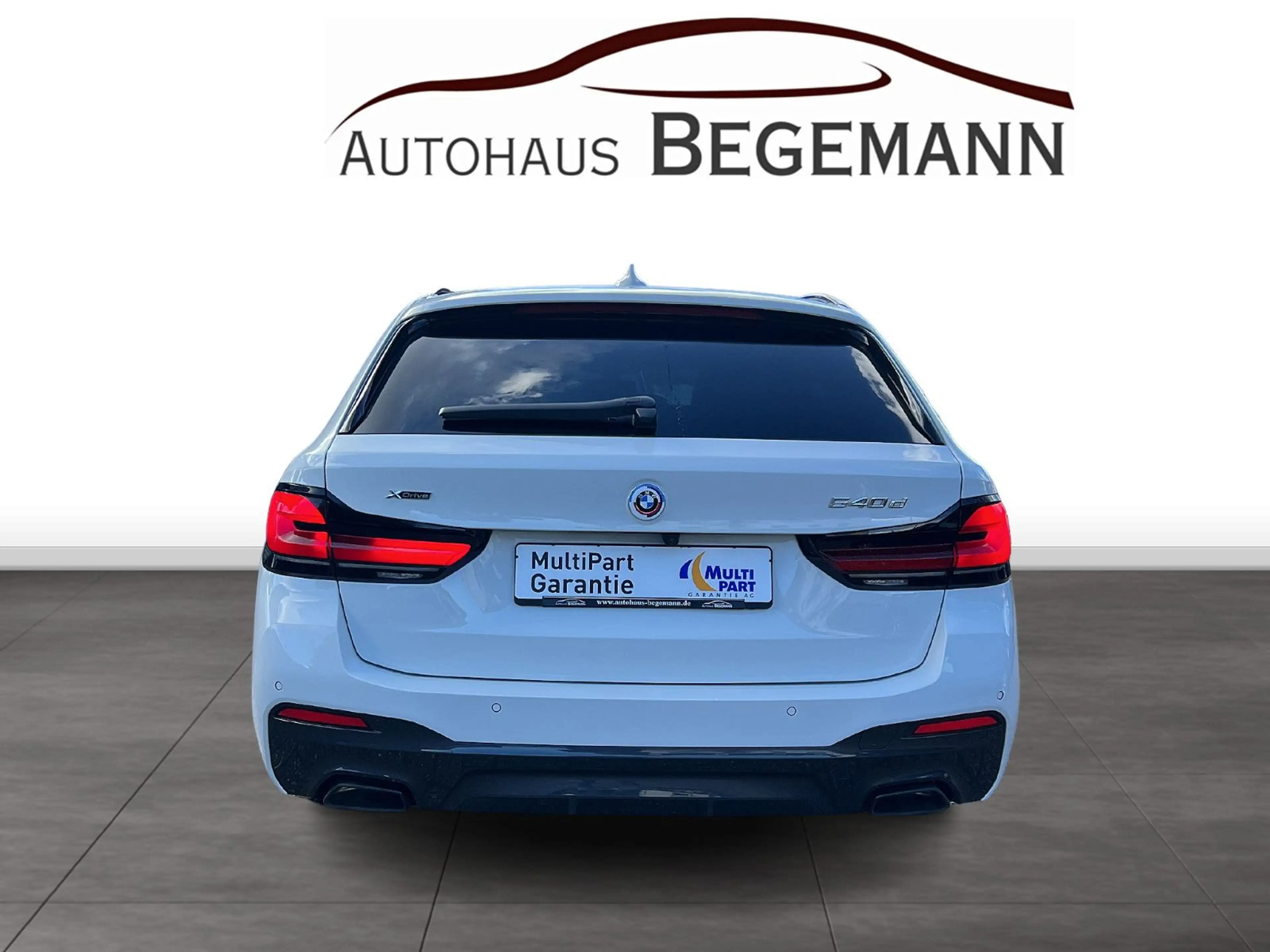 BMW 540 dA Touring xDrive M Sport Pro DA+ HK — photo 4