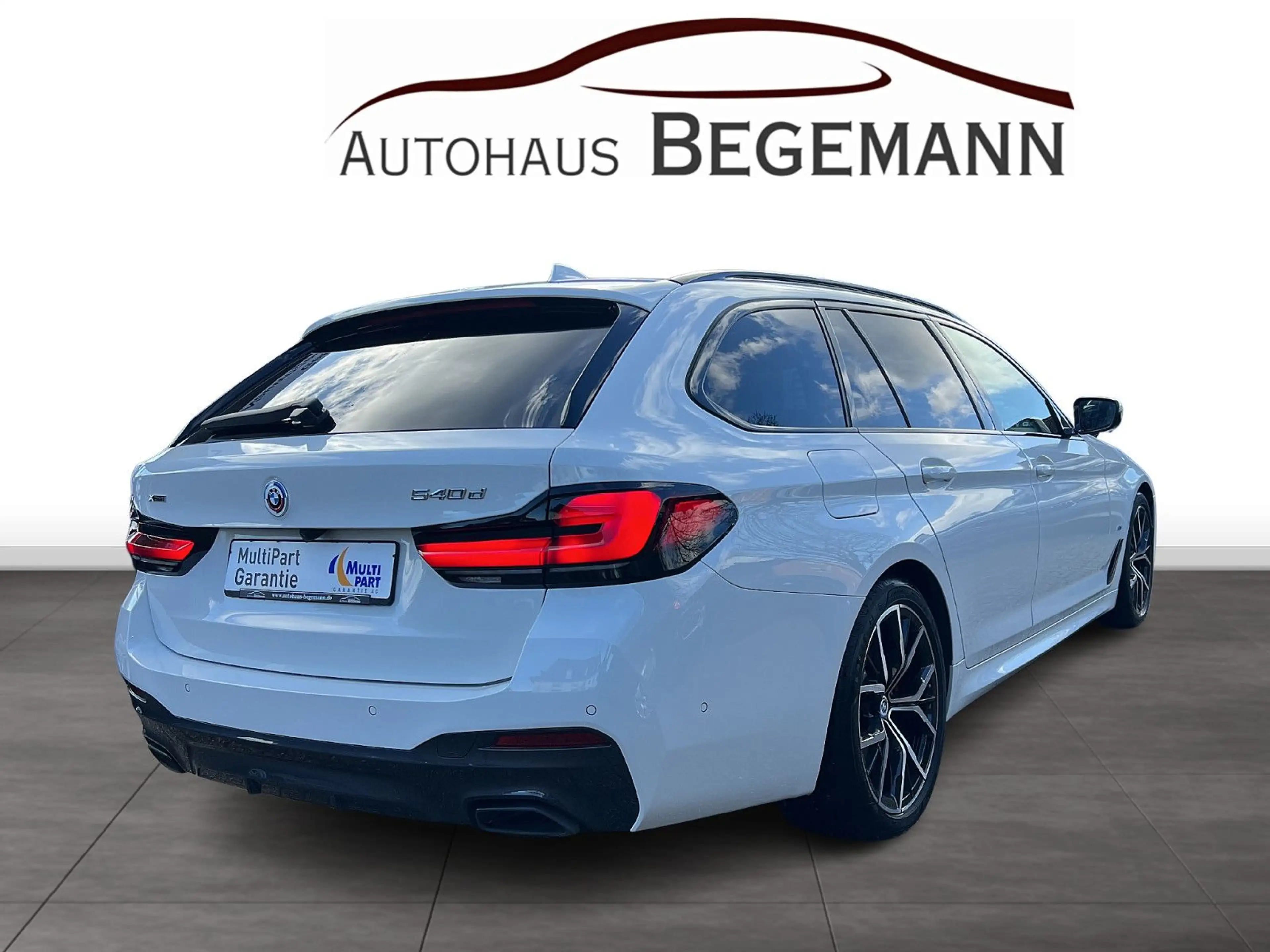BMW 540 dA Touring xDrive M Sport Pro DA+ HK — photo 5