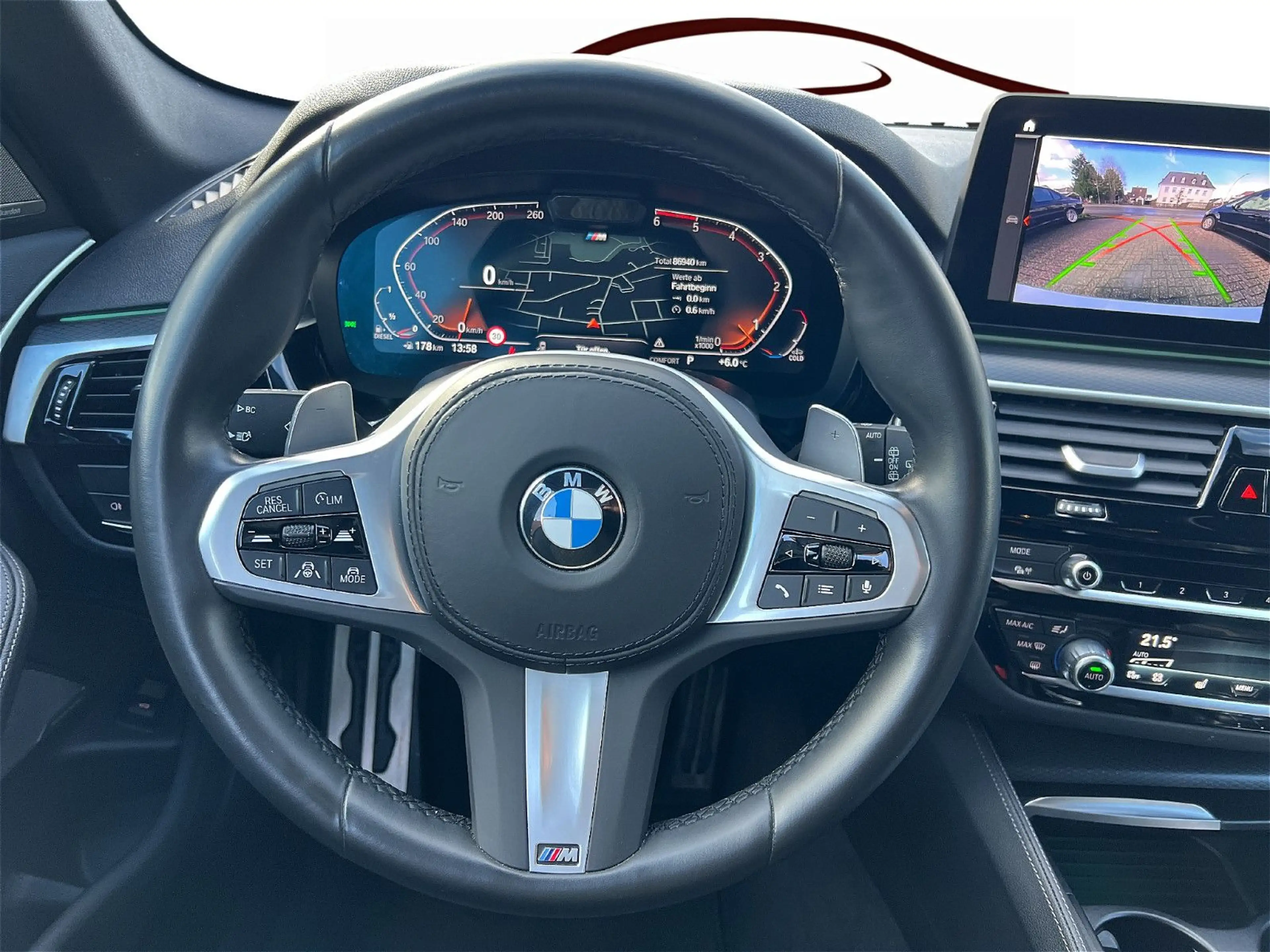 BMW 540 dA Touring xDrive M Sport Pro DA+ HK — photo 14