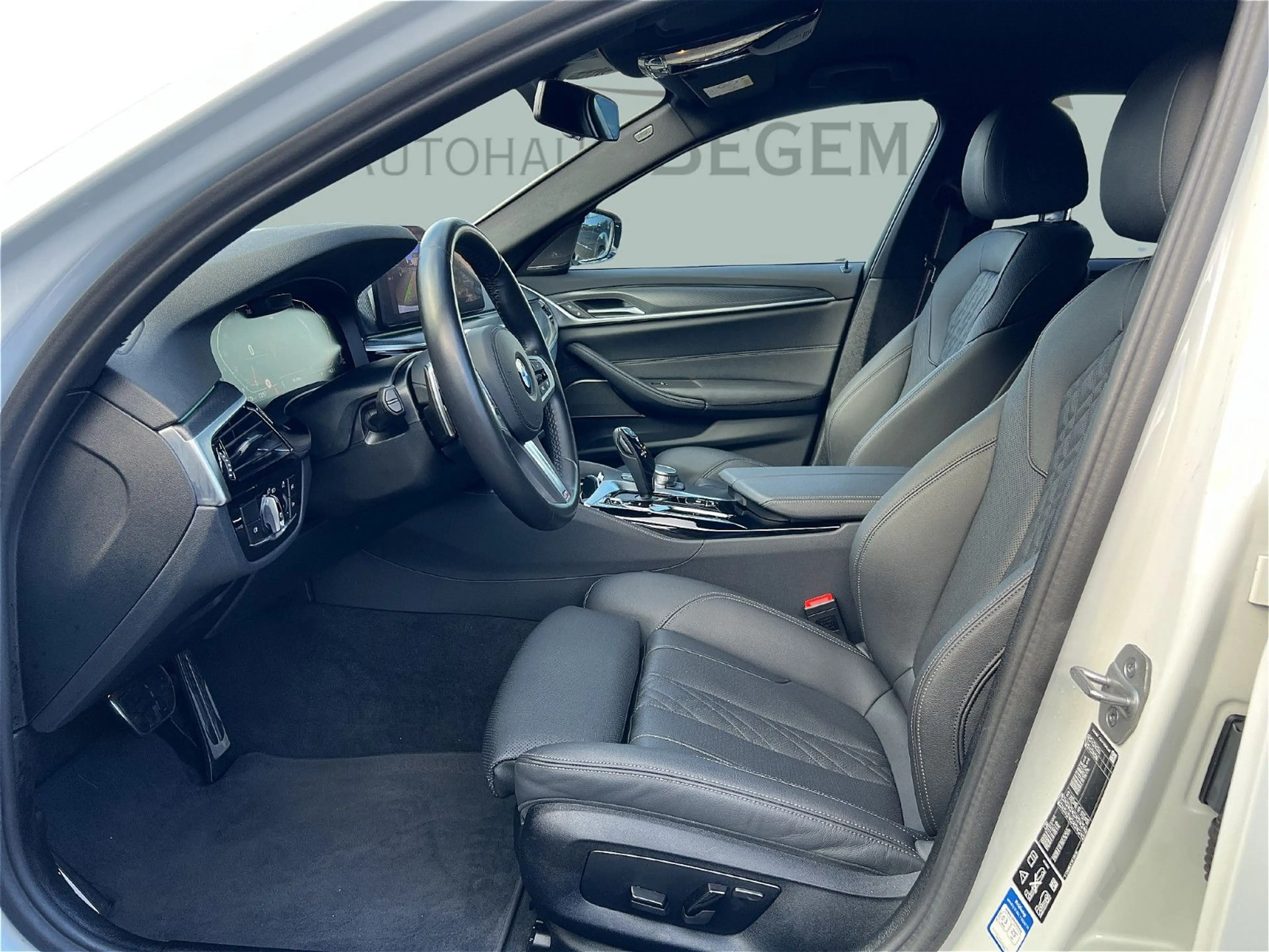 BMW 540 dA Touring xDrive M Sport Pro DA+ HK — photo 9