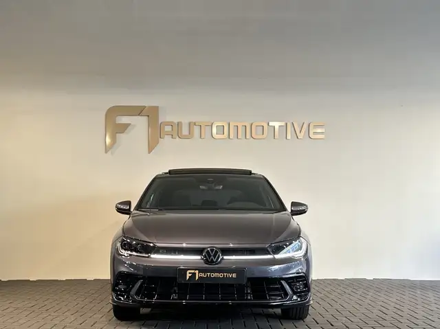 Volkswagen Polo view 2