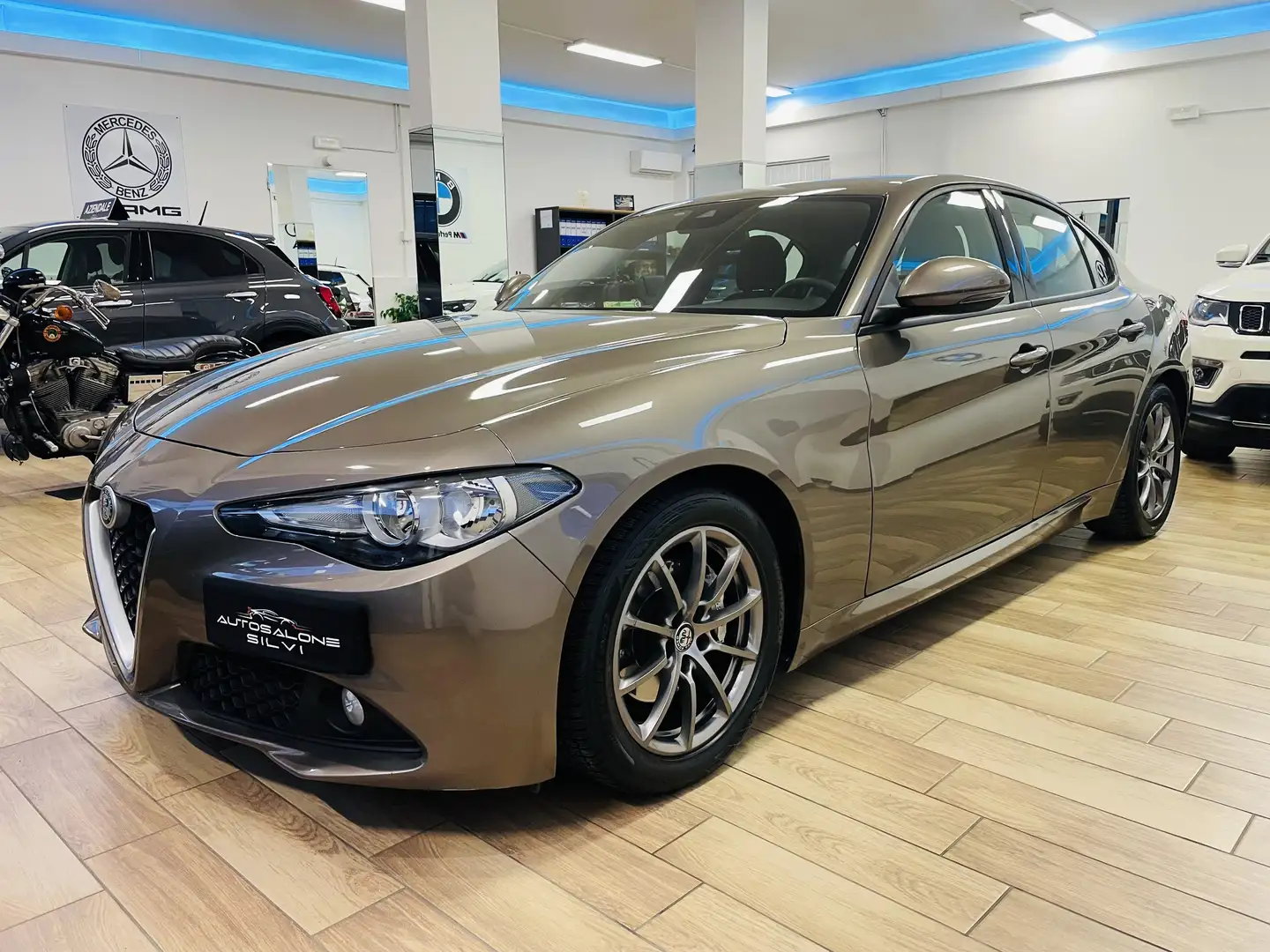 Alfa Romeo Giulia Giulia 2.2 t Business 150cv auto Bronzo - 1