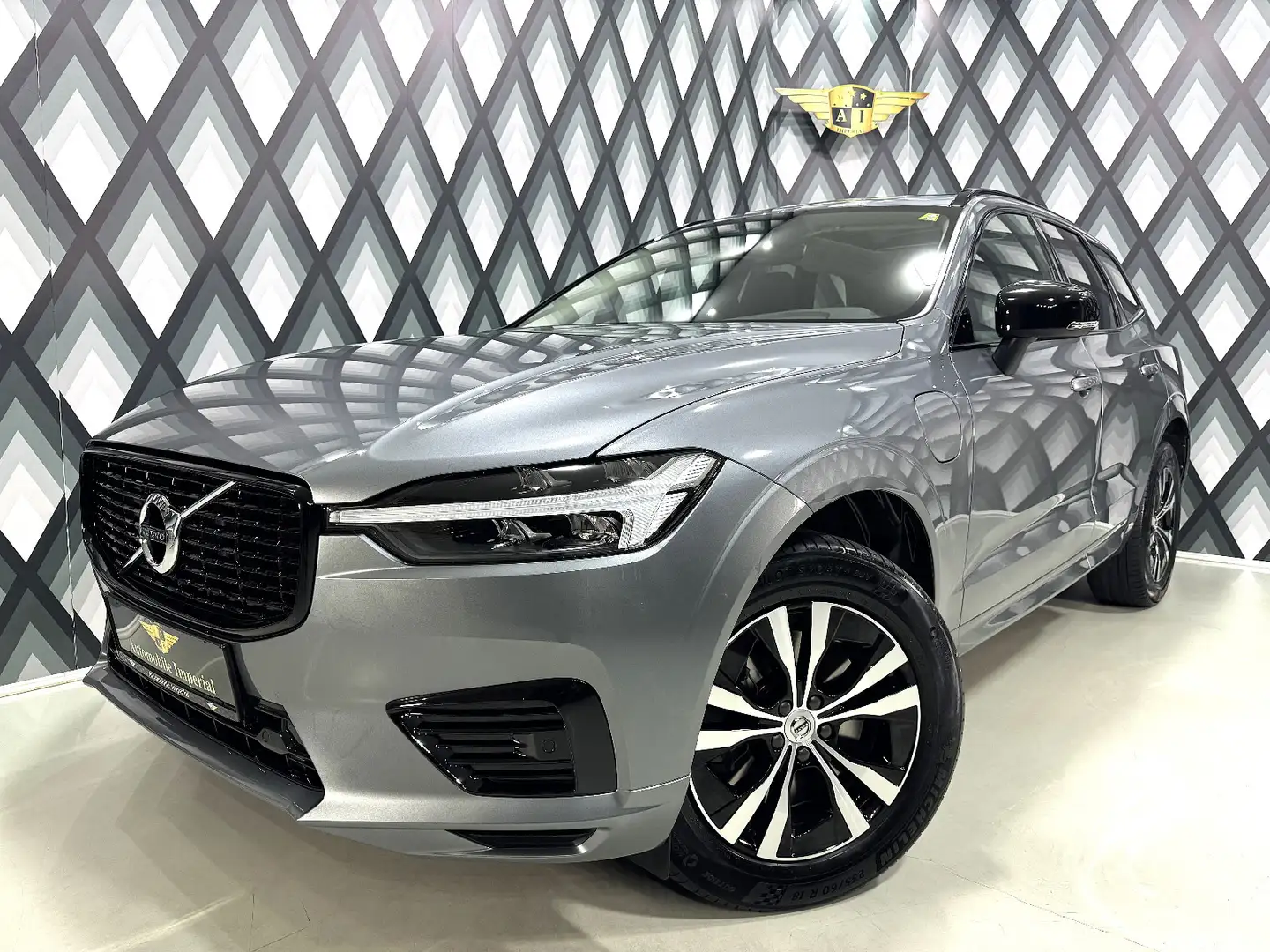 Volvo XC60 XC60 T6 AWD Recharge PHEV Inscription Expression Geartronic Inscription Expression Grau - 2