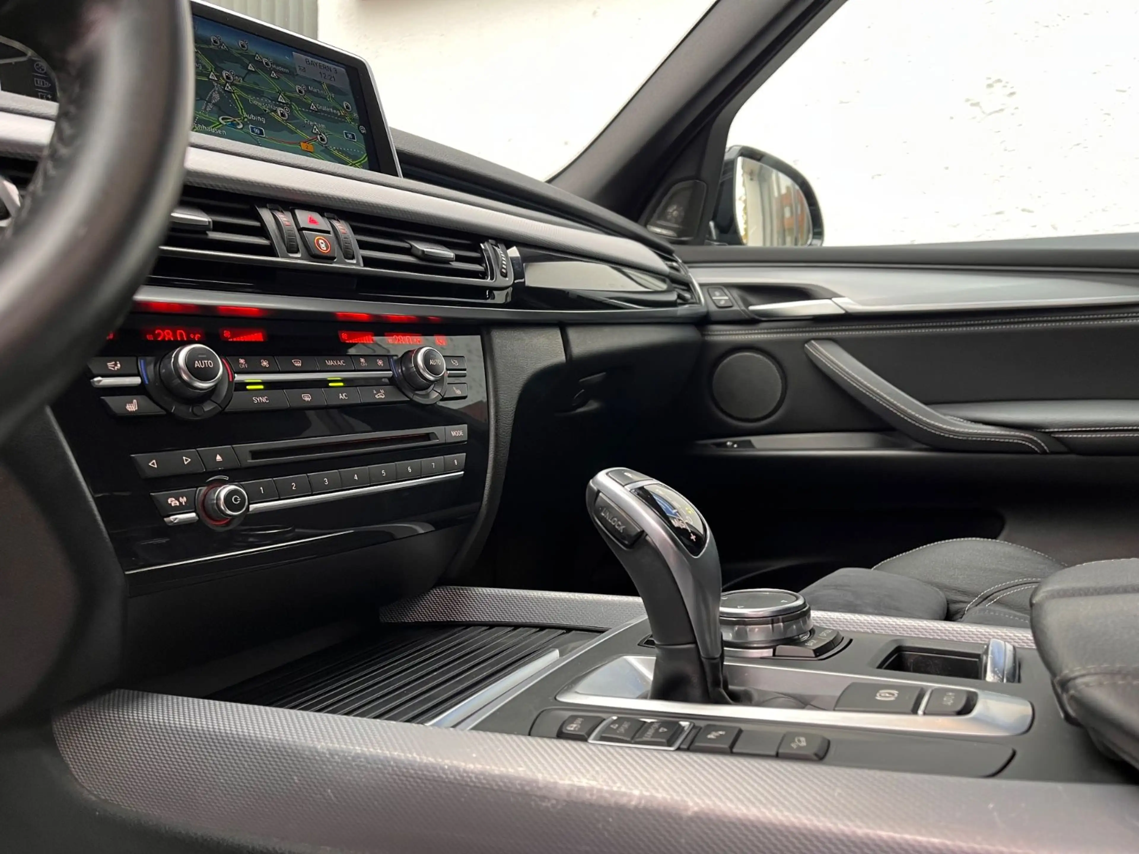 BMW X5 xDrive 30d M Sportpaket+21"+Pano+Headup+DrivA — photo 13