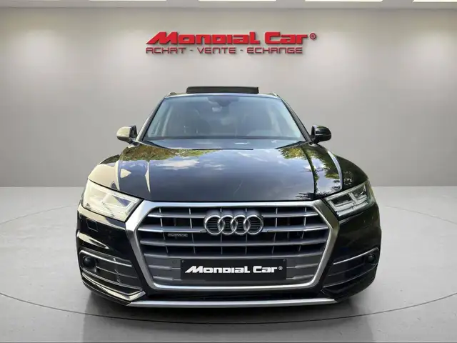 Audi Q5 view 3