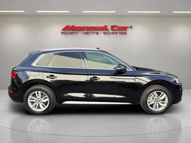 Audi Q5 view 5