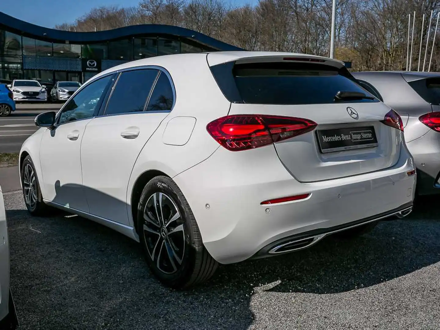 Mercedes-Benz A 180 PROGRESSIVE LINE ADVANCED TOTWINKEL WINTER Blanc - 2