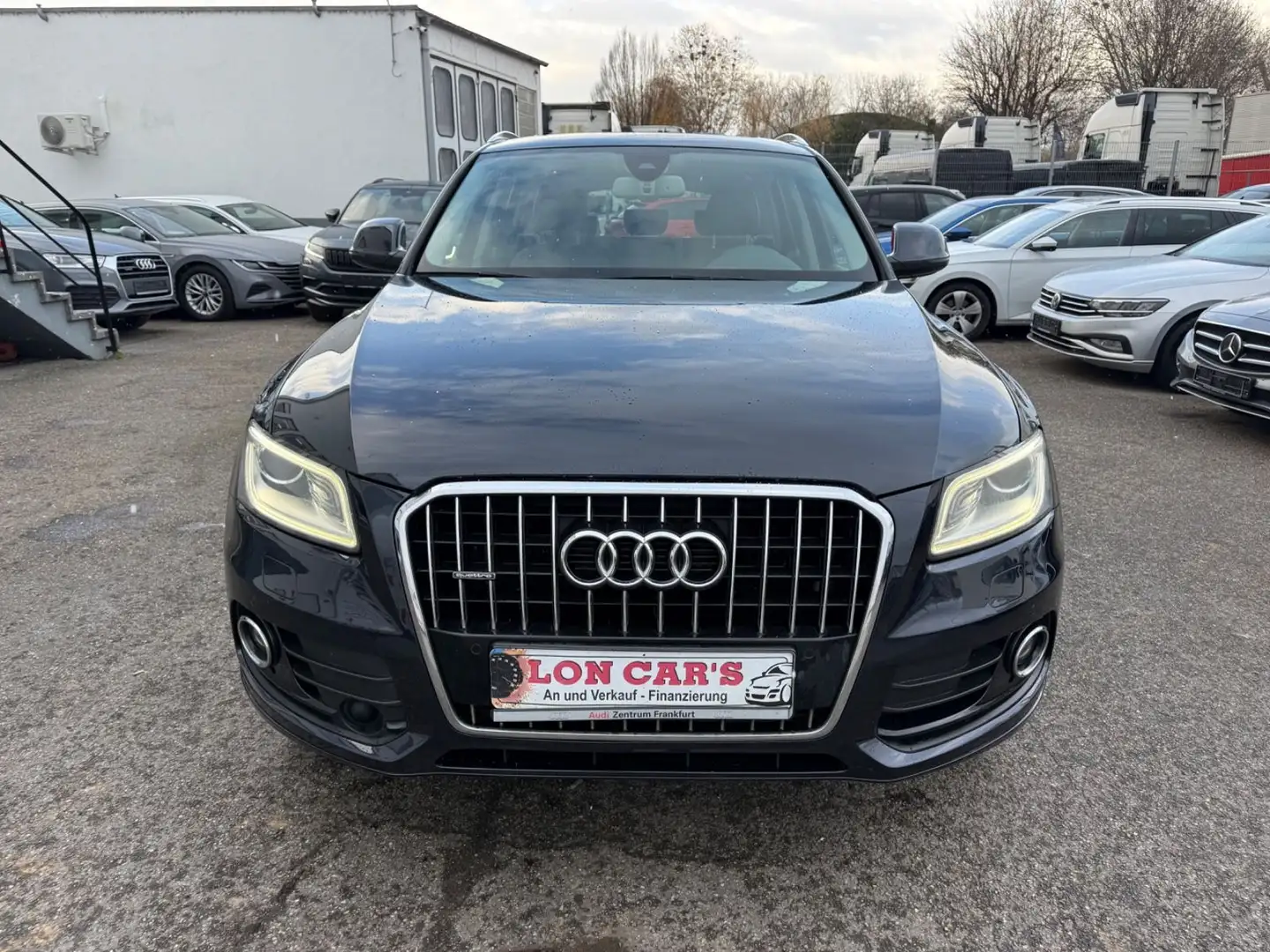 Audi Q5 3.0 TDI  quattro/Navi/Xenon/Pano/8 Fach/TOP Blau - 2