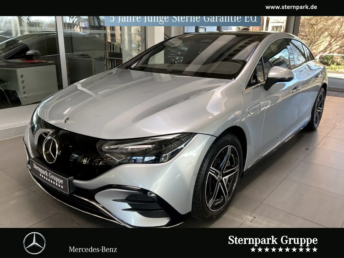 Mercedes-Benz EQE 300 EQE 300 AMG Hyper+Pano+DigiL+Massage+Distron+AHK Argent - 1
